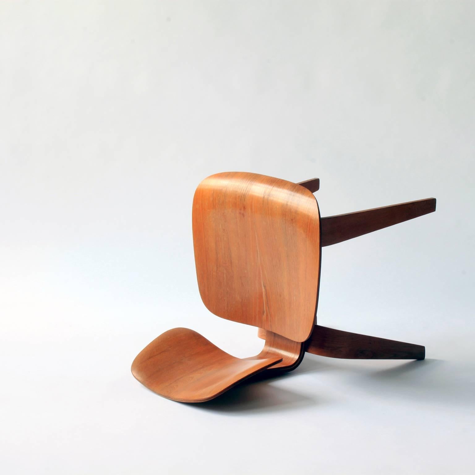 Mid-20th Century Charles and Ray Eames LCW for Herman Miller For Sale