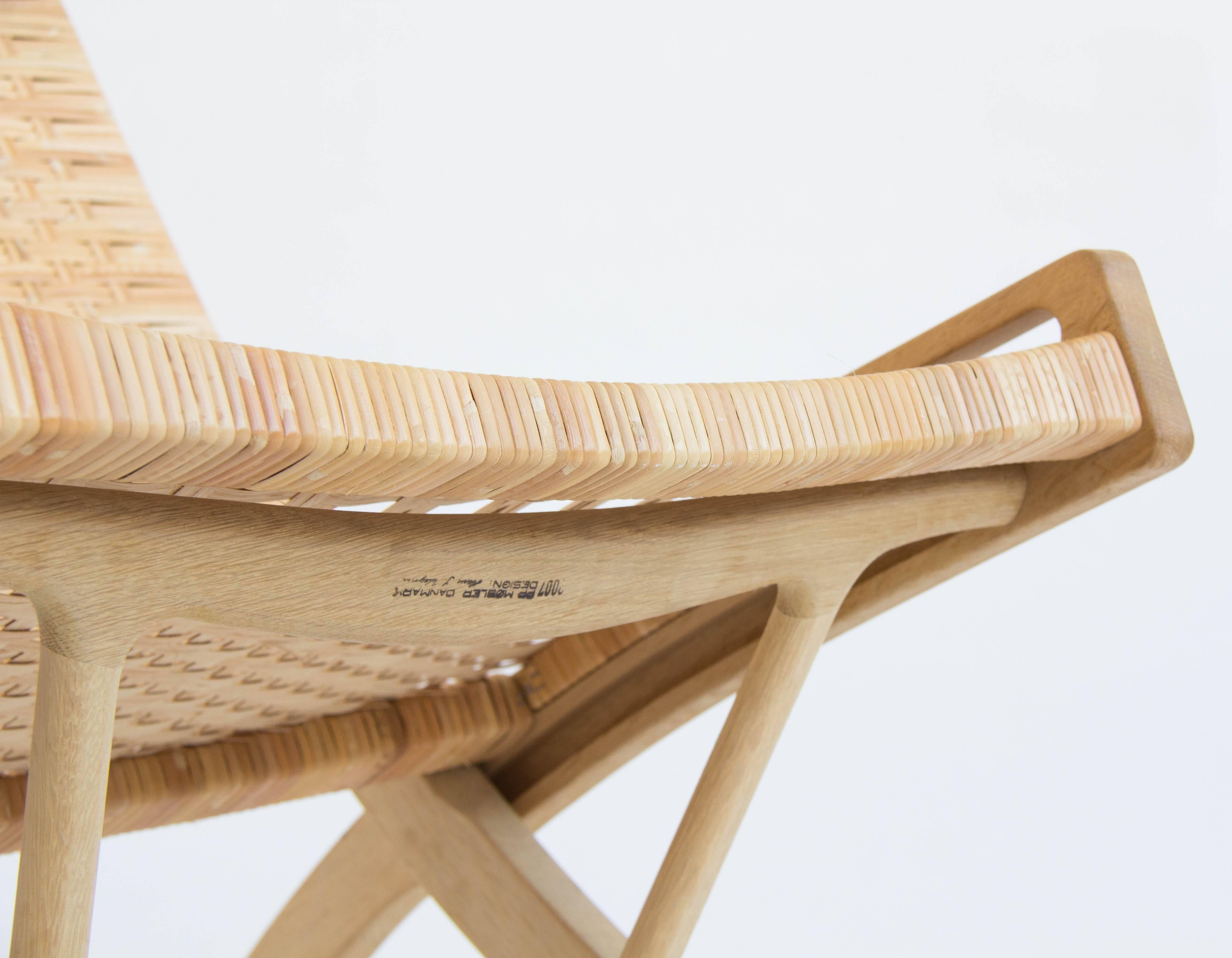 Pair of Hans Wegner Oak and Cane Folding Lounge Chairs 2