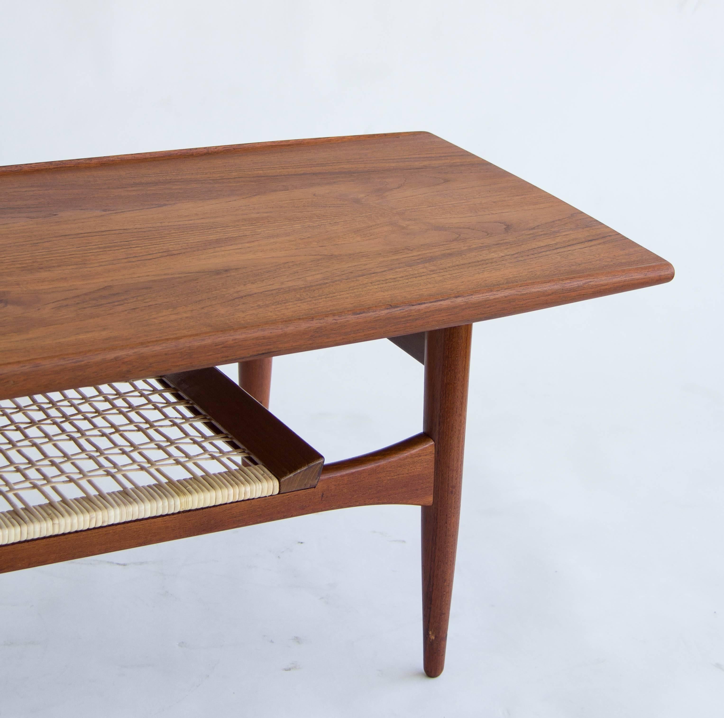 Danish Teak Coffee Table with Cane Shelf In Excellent Condition In Los Angeles, CA