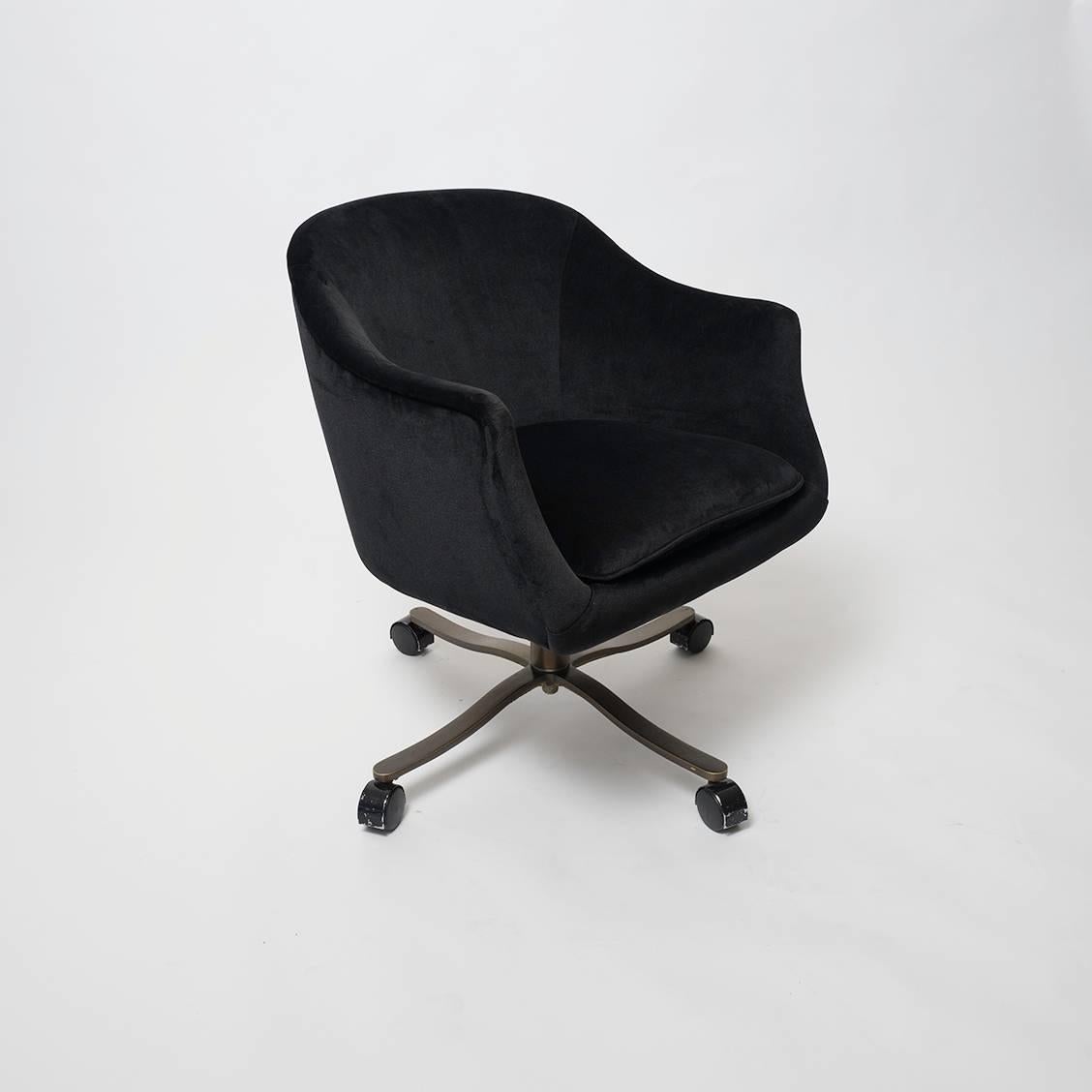 Mid-20th Century Single Swiveling Conference Chair by Nicos Zographos
