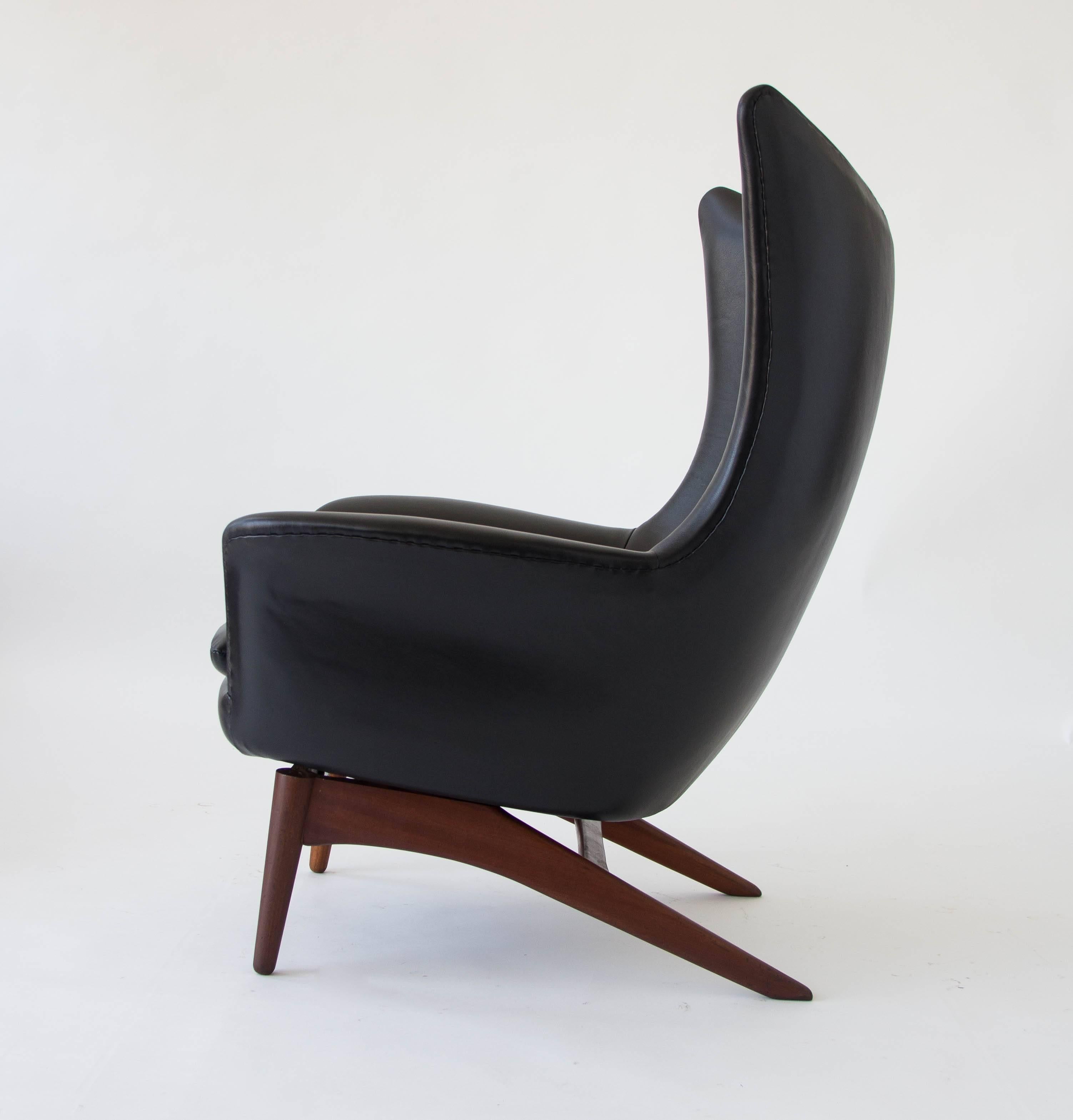 Mid-20th Century H.W. Klein Leather Reclining Lounge with Ottoman