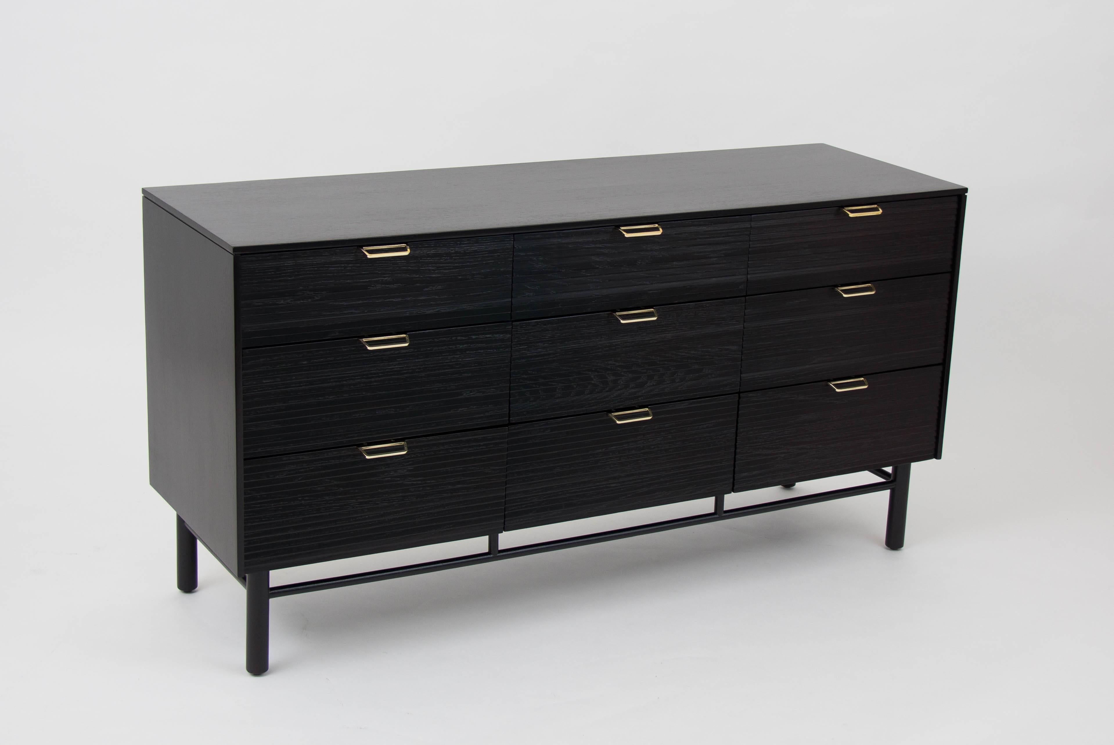 Nine-Drawer Ebonized Dresser by Raymond Loewy for Mengel In Excellent Condition In Los Angeles, CA