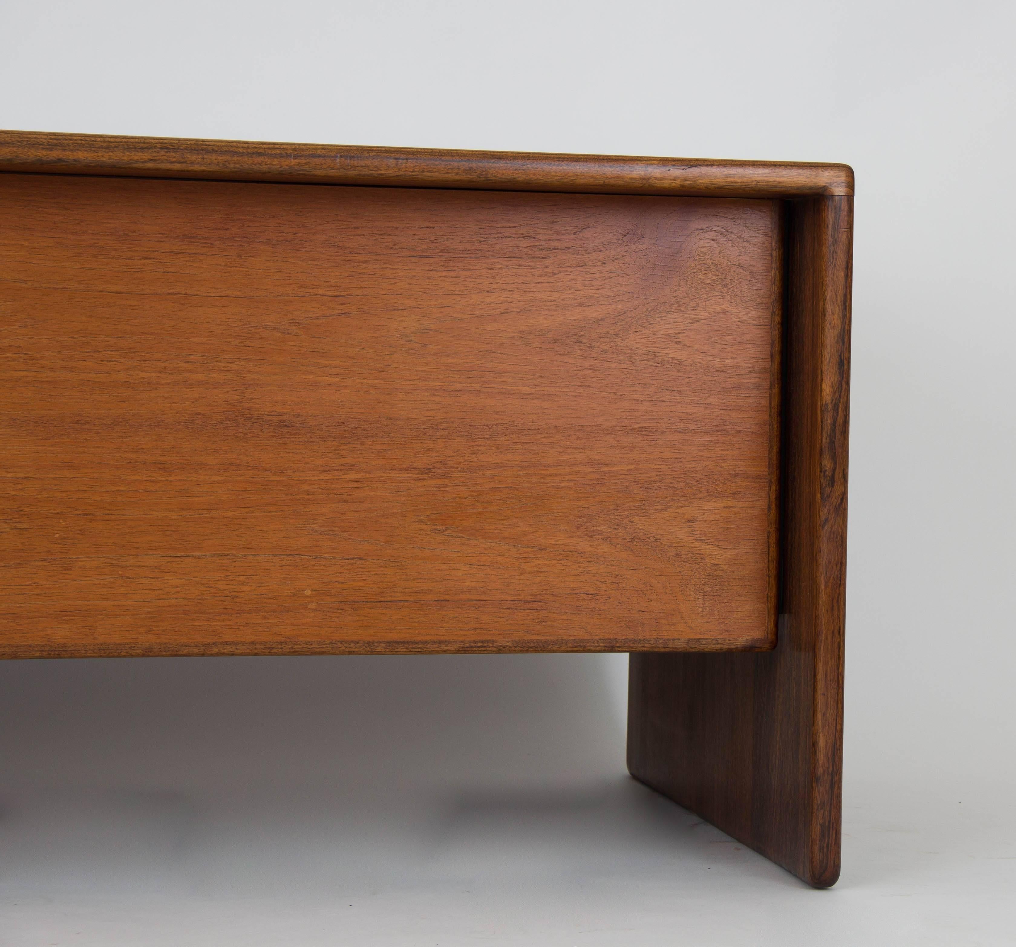 Gerald McCabe California-Designed Executive Desk for Erin Furniture 2