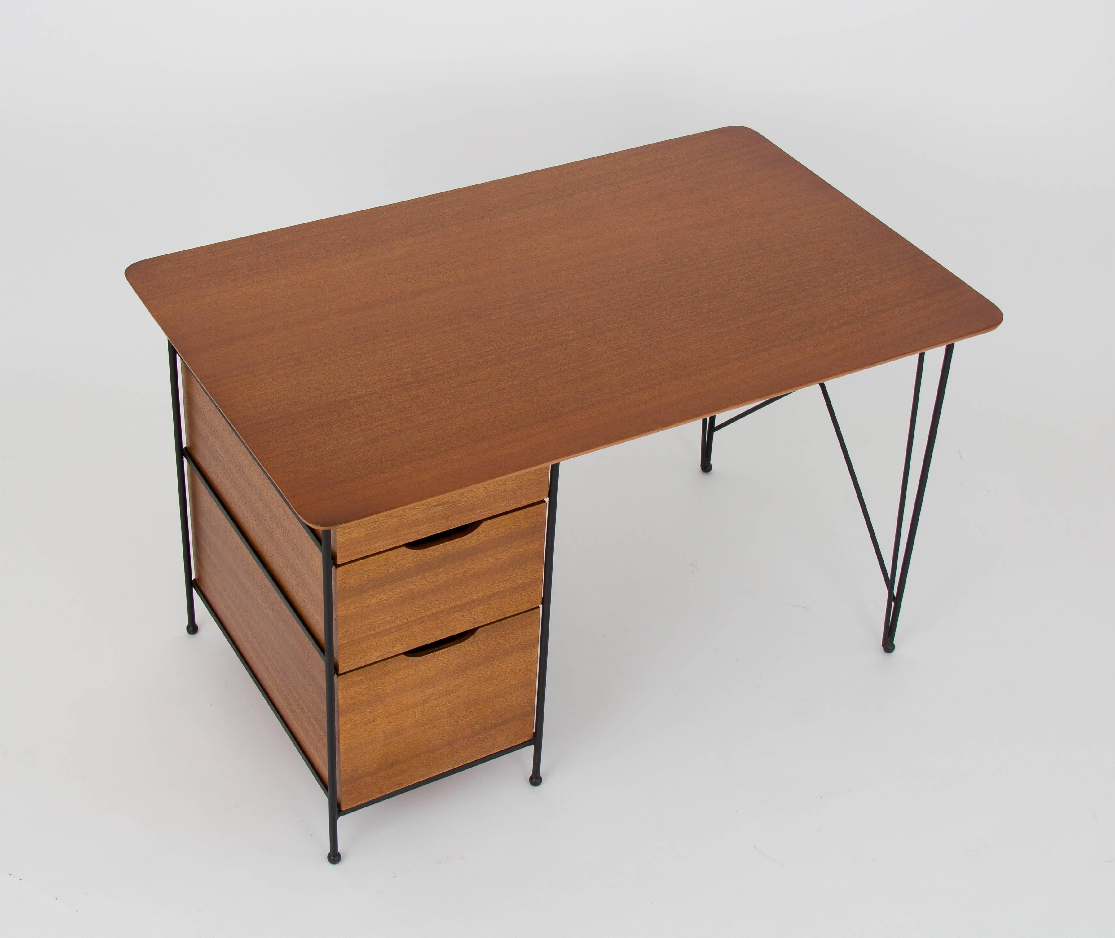 20th Century Modernist Desk in Mahogany and Enameled Steel by Vista of California