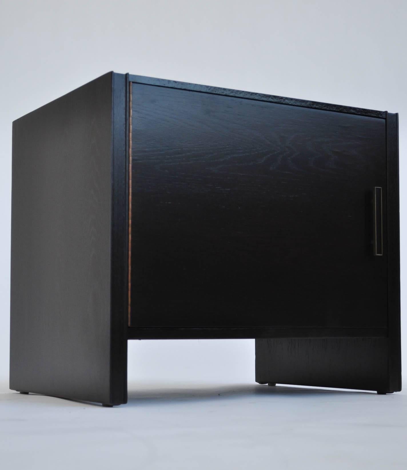 Pair of Ebonized Nightstands by Robert Baron for Glenn of California In Excellent Condition In Los Angeles, CA