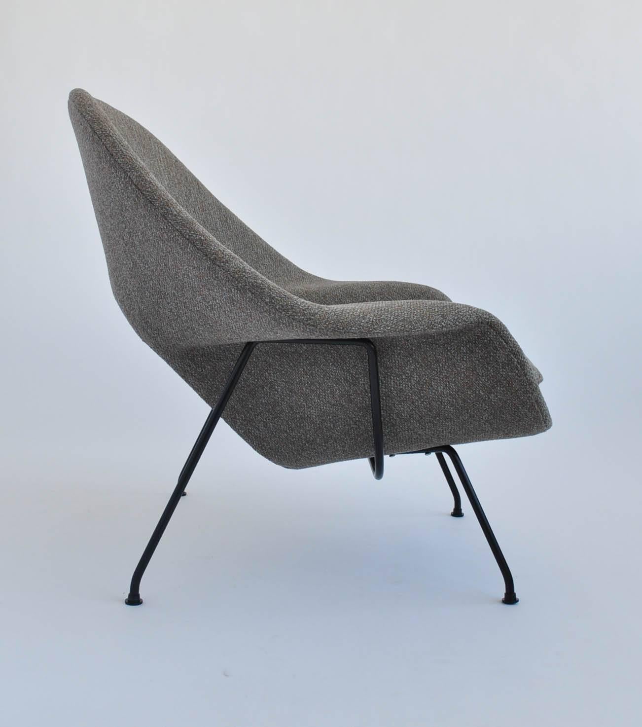 Powder-Coated Early Restored Womb Chair by Eero Saarinen for Knoll
