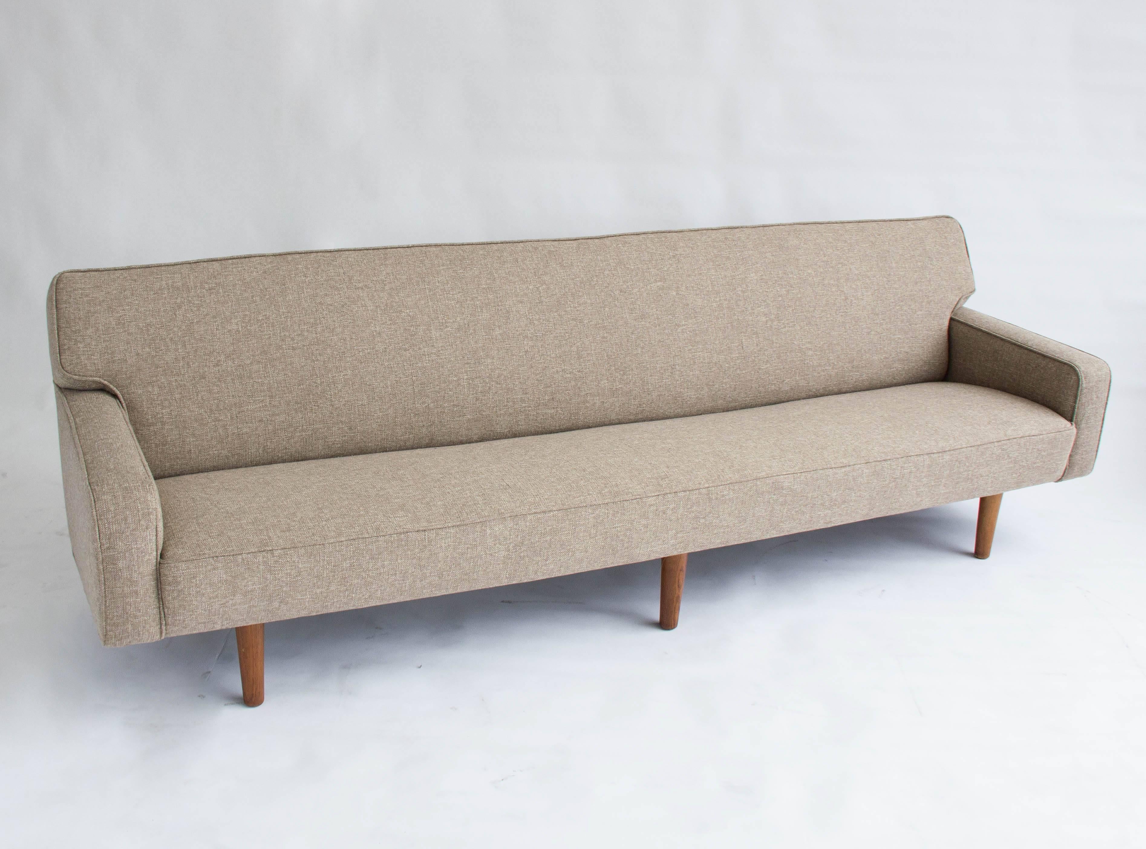Mid-Century Modern Hans J. Wegner Ap-33 Sofa for A.P. Stolen 