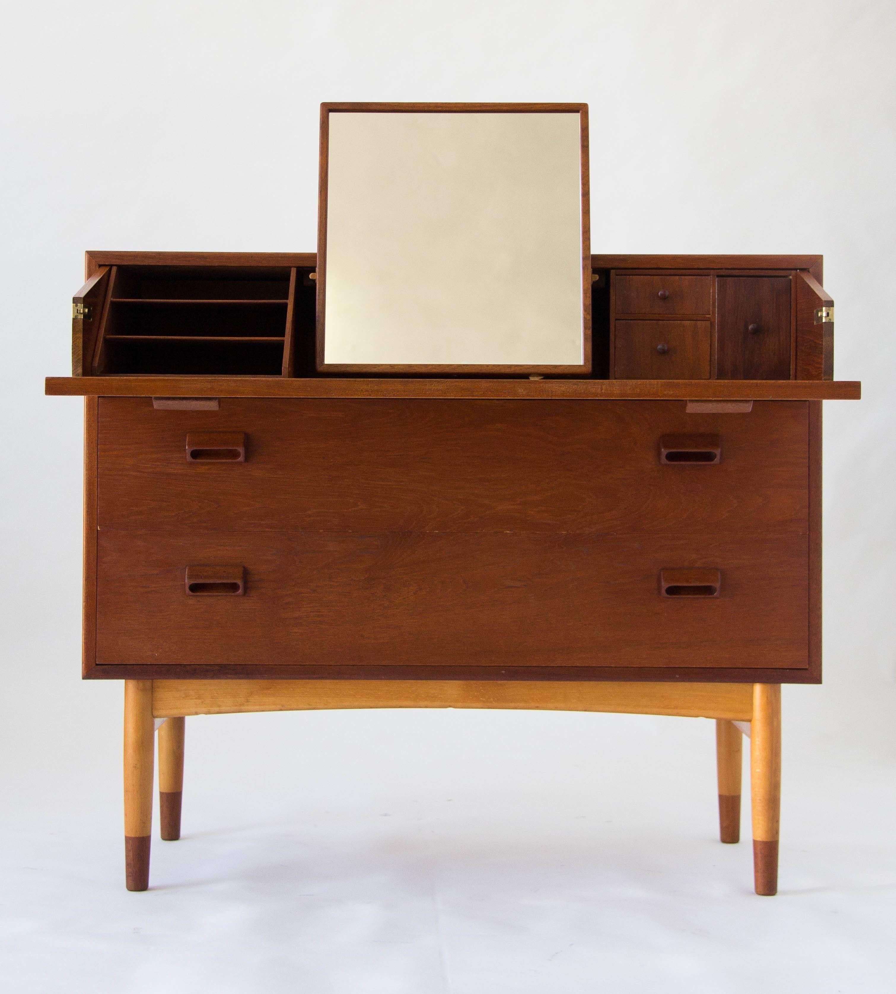 Scandinavian Modern Børge Mogensen Teak Vanity