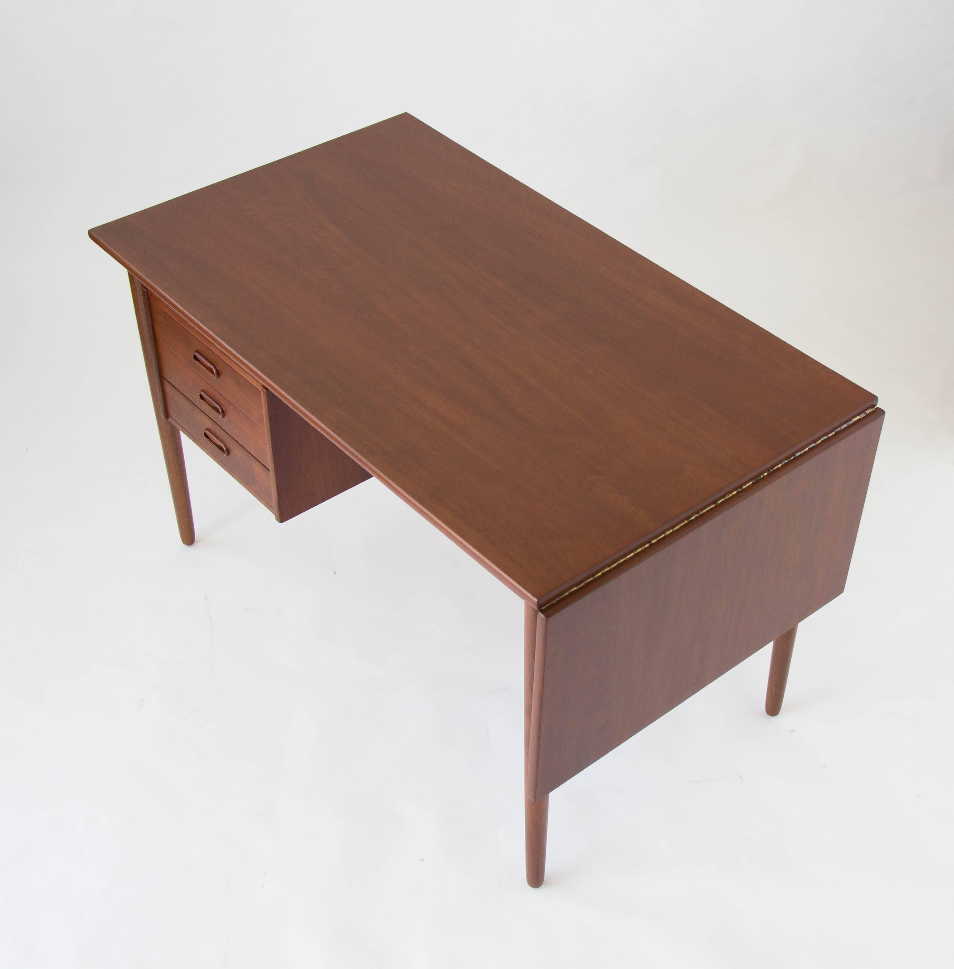 Arne Vodder Drop-Leaf Desk 1