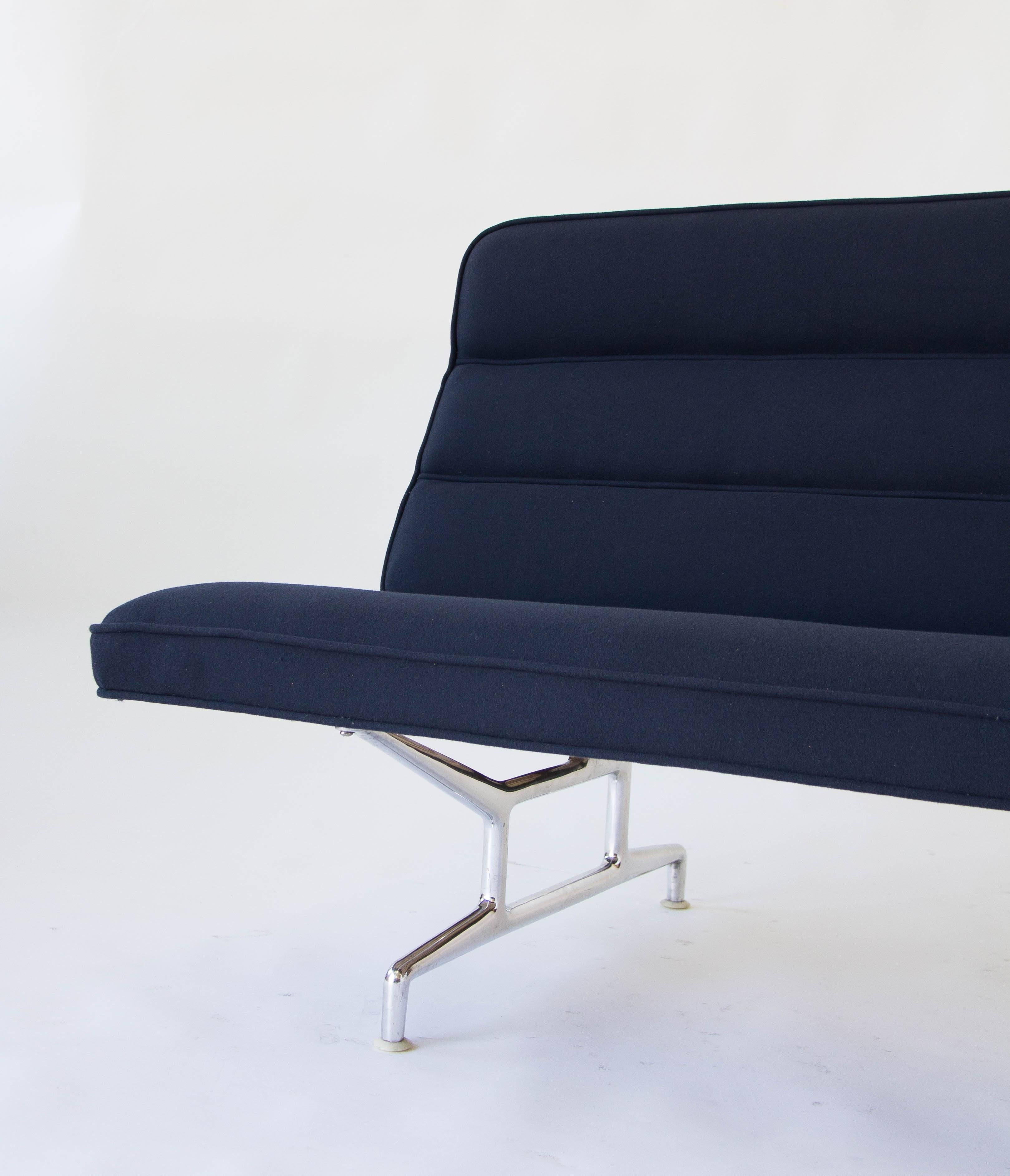 Eames Model 3473 Sofa for Herman Miller 1