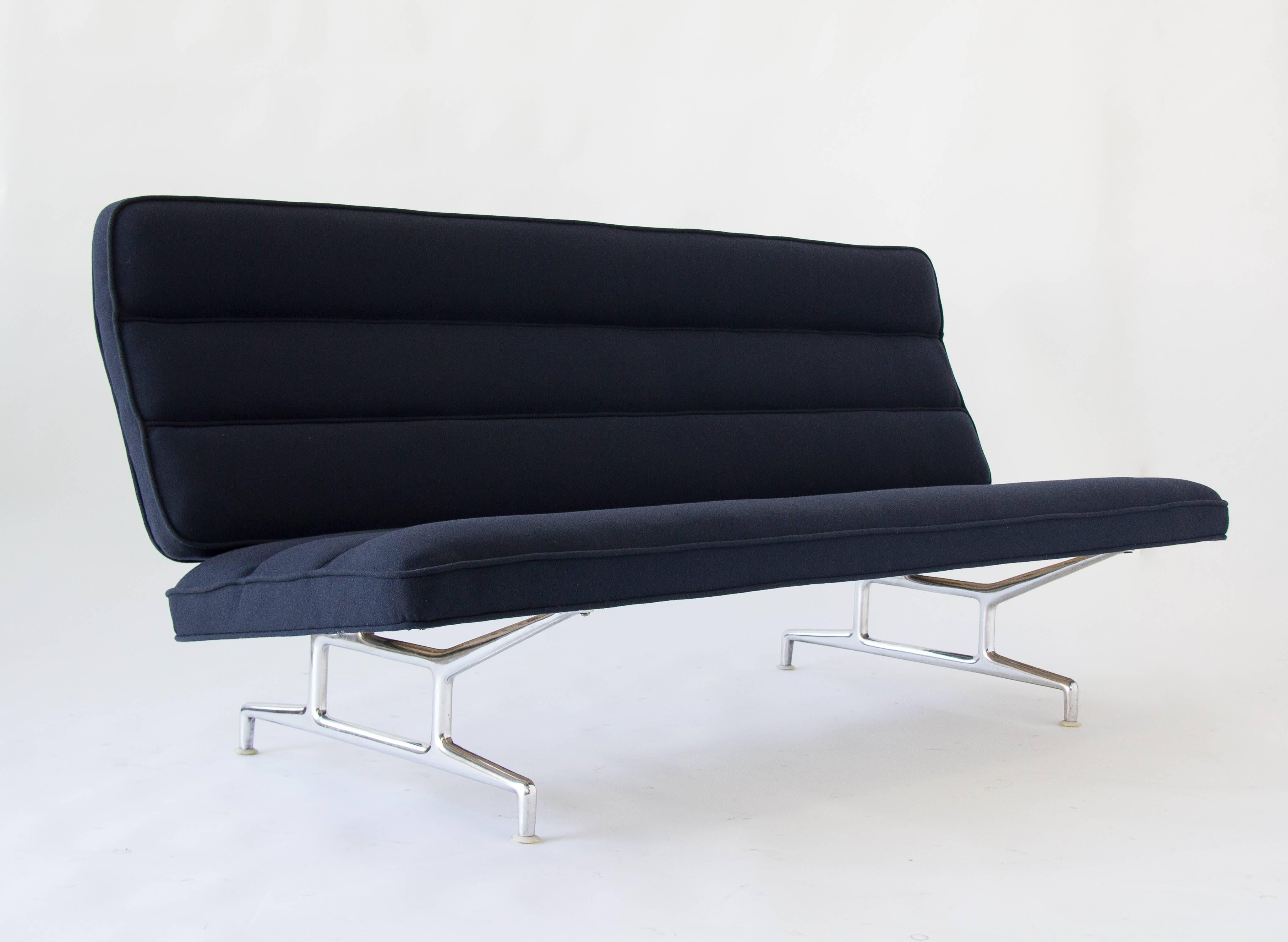 Mid-Century Modern Eames Model 3473 Sofa for Herman Miller