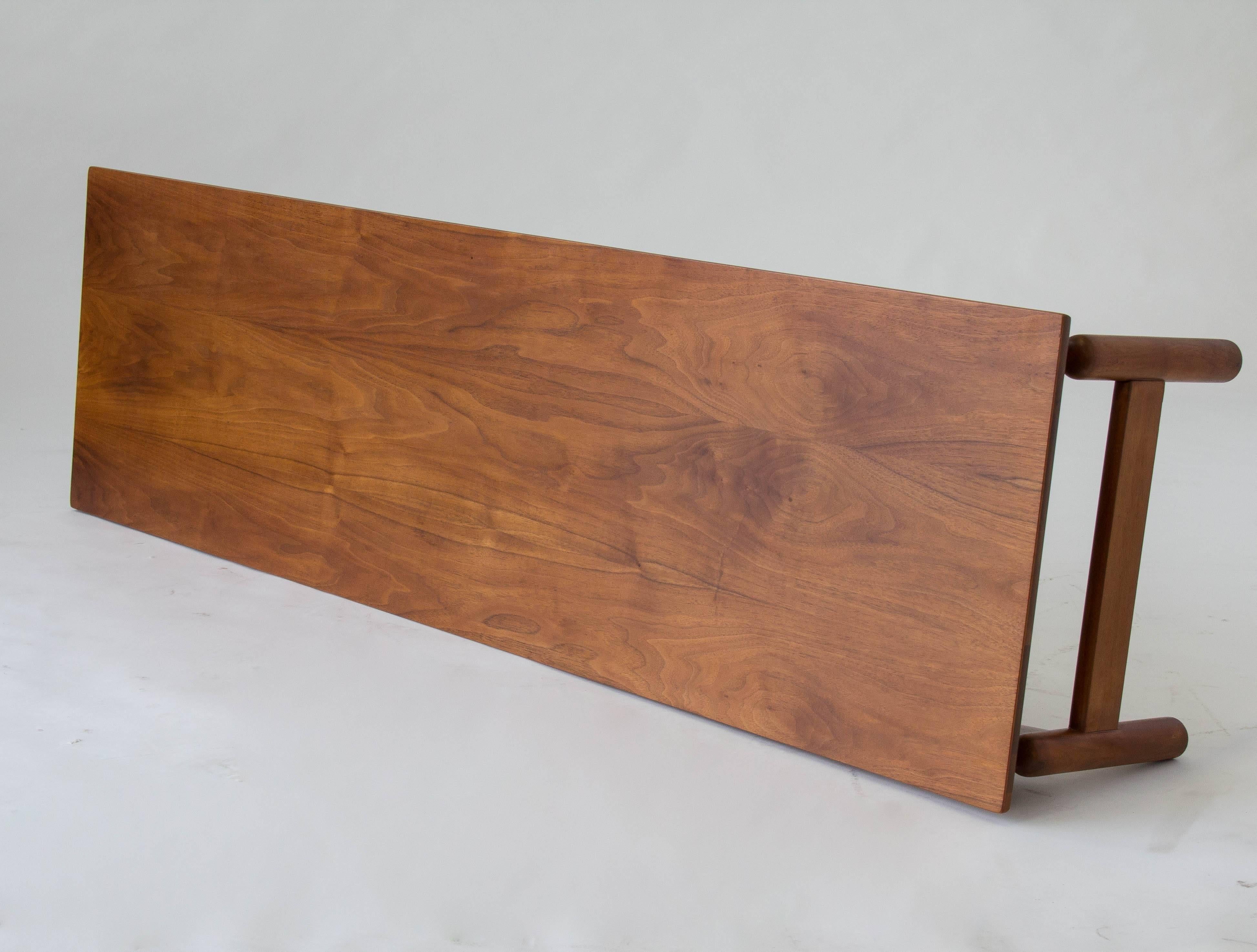 Walnut Coffee Table by Greta Grossman for Glenn of California In Excellent Condition In Los Angeles, CA