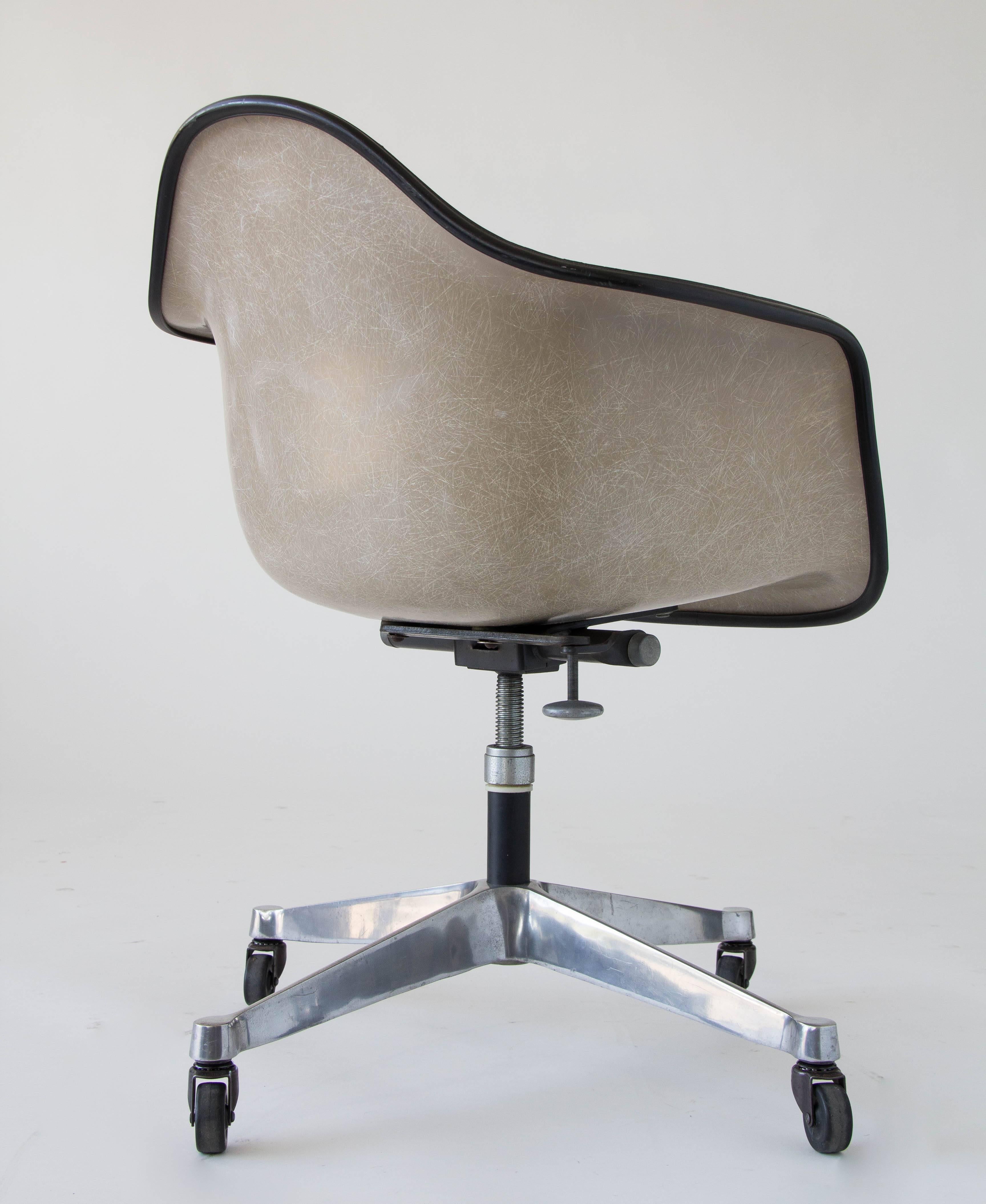 Ray & Charles Eames Wheeled Shell Chair with Vinyl Cover In Good Condition In Los Angeles, CA