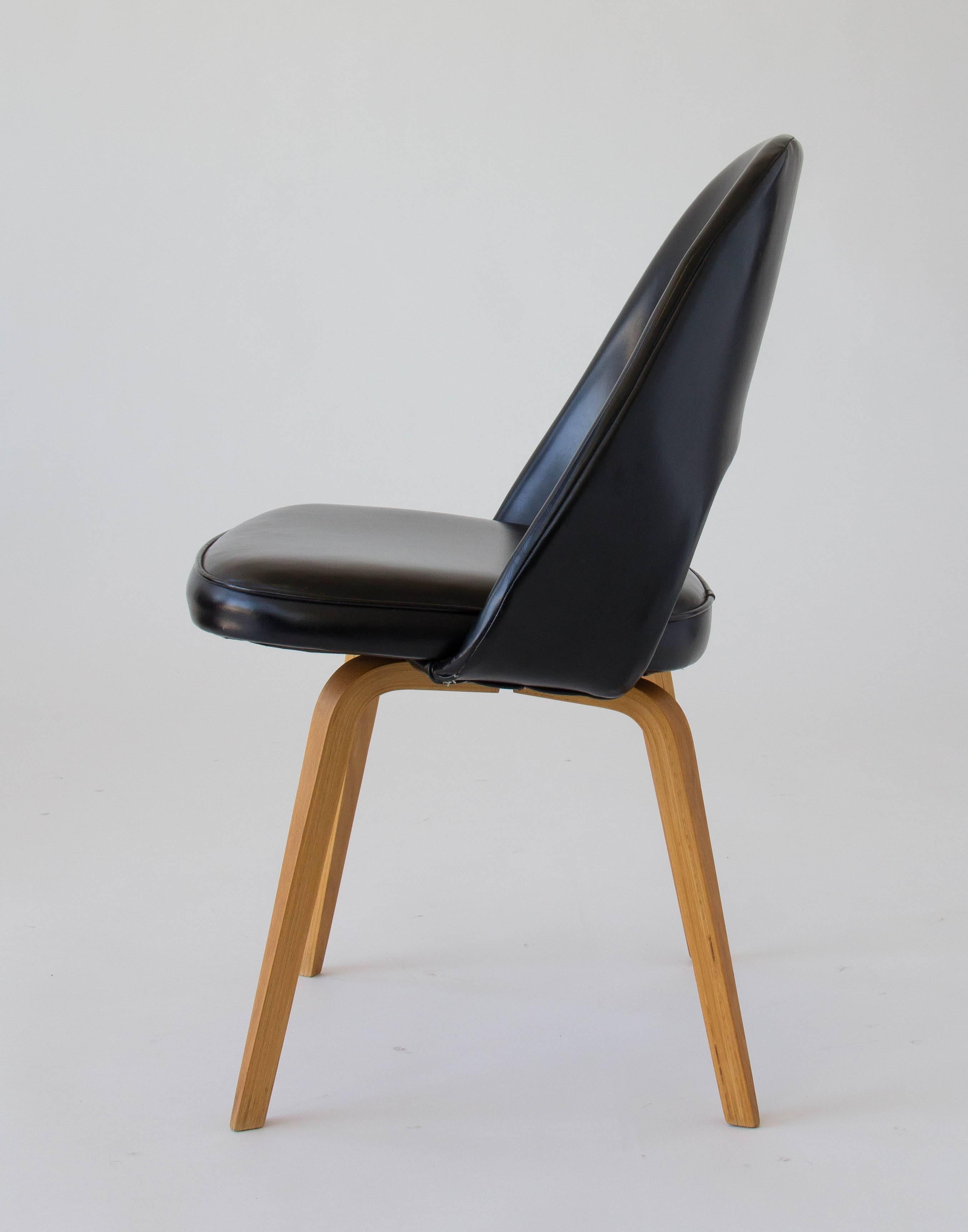 Eero Saarinen Executive or Dining Chair for Knoll In Excellent Condition In Los Angeles, CA