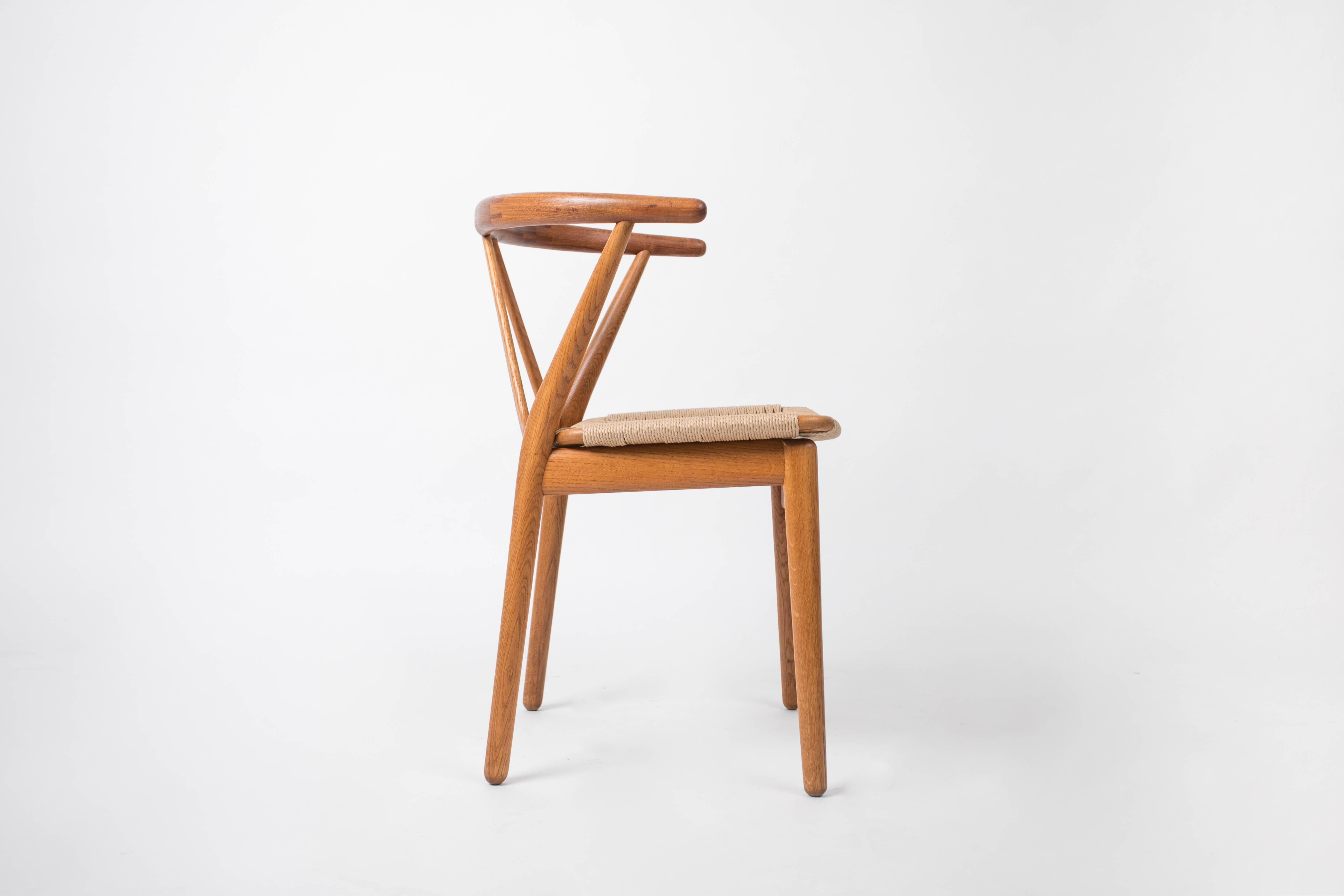 Scandinavian Modern Set of Six Model 255 Teak Dining Chairs by Henning Kjærnulf for Bruno Hansen