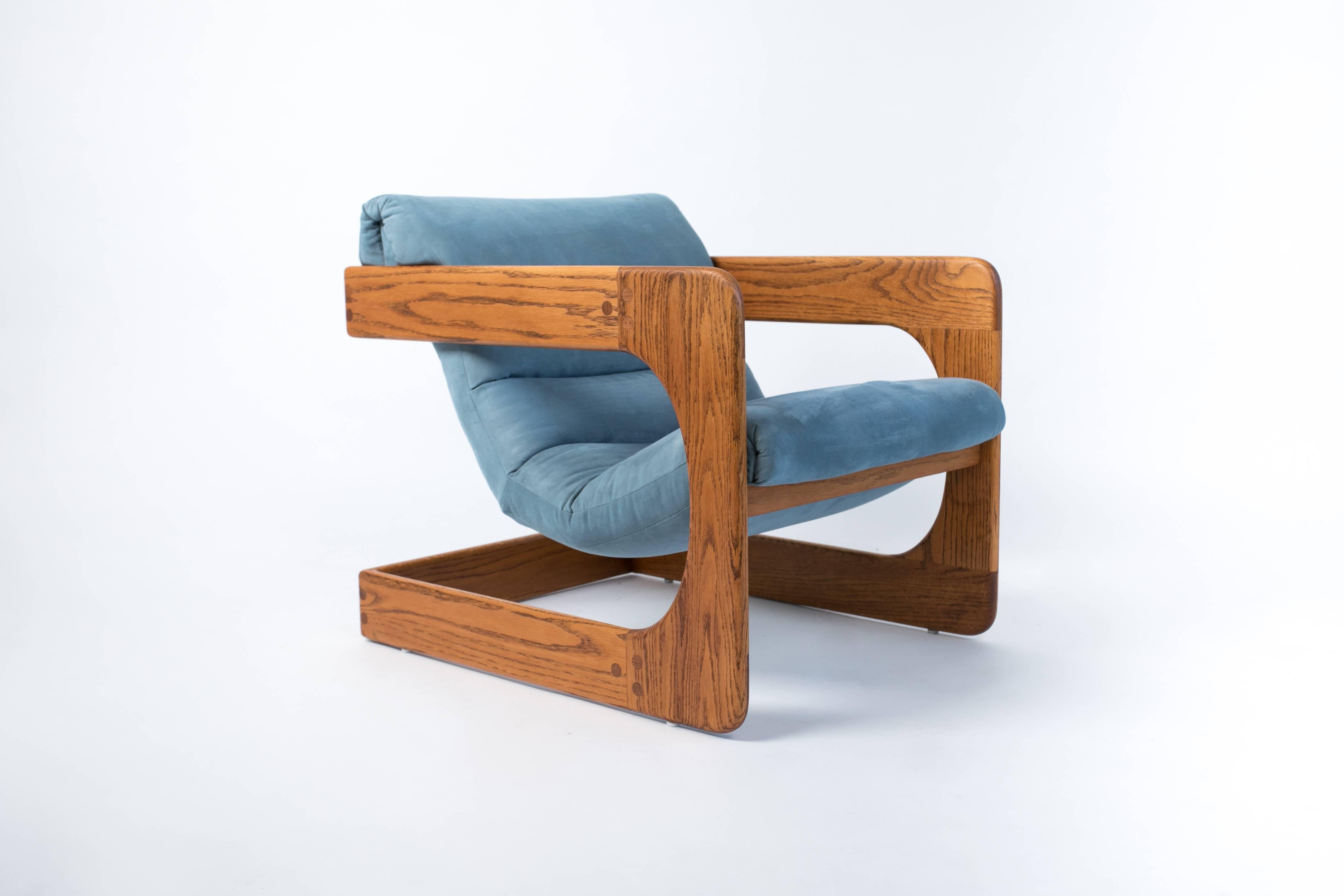 American Pair of California-Designed Lounge Chairs by Lou Hodges