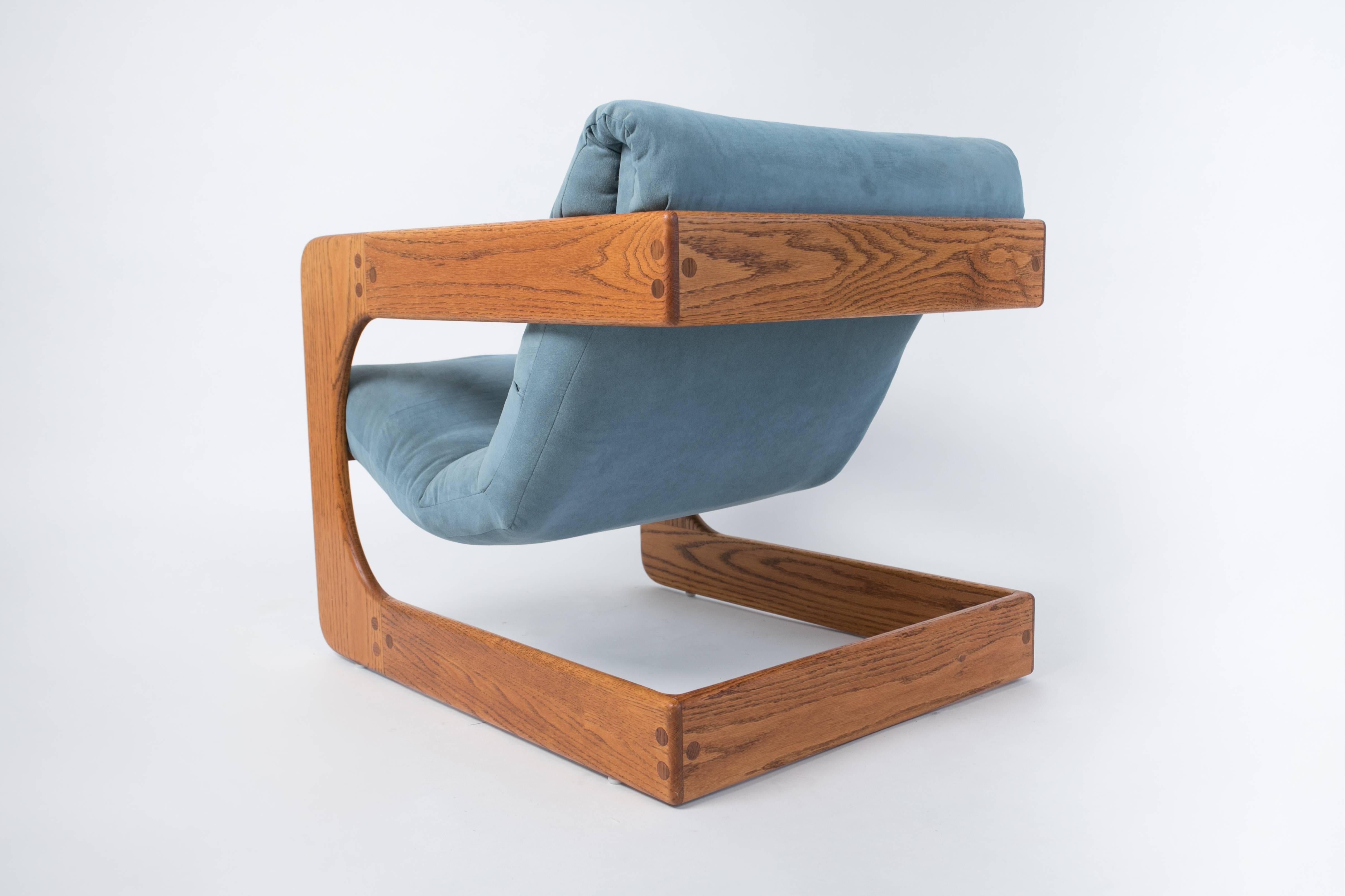 Oak Pair of California-Designed Lounge Chairs by Lou Hodges