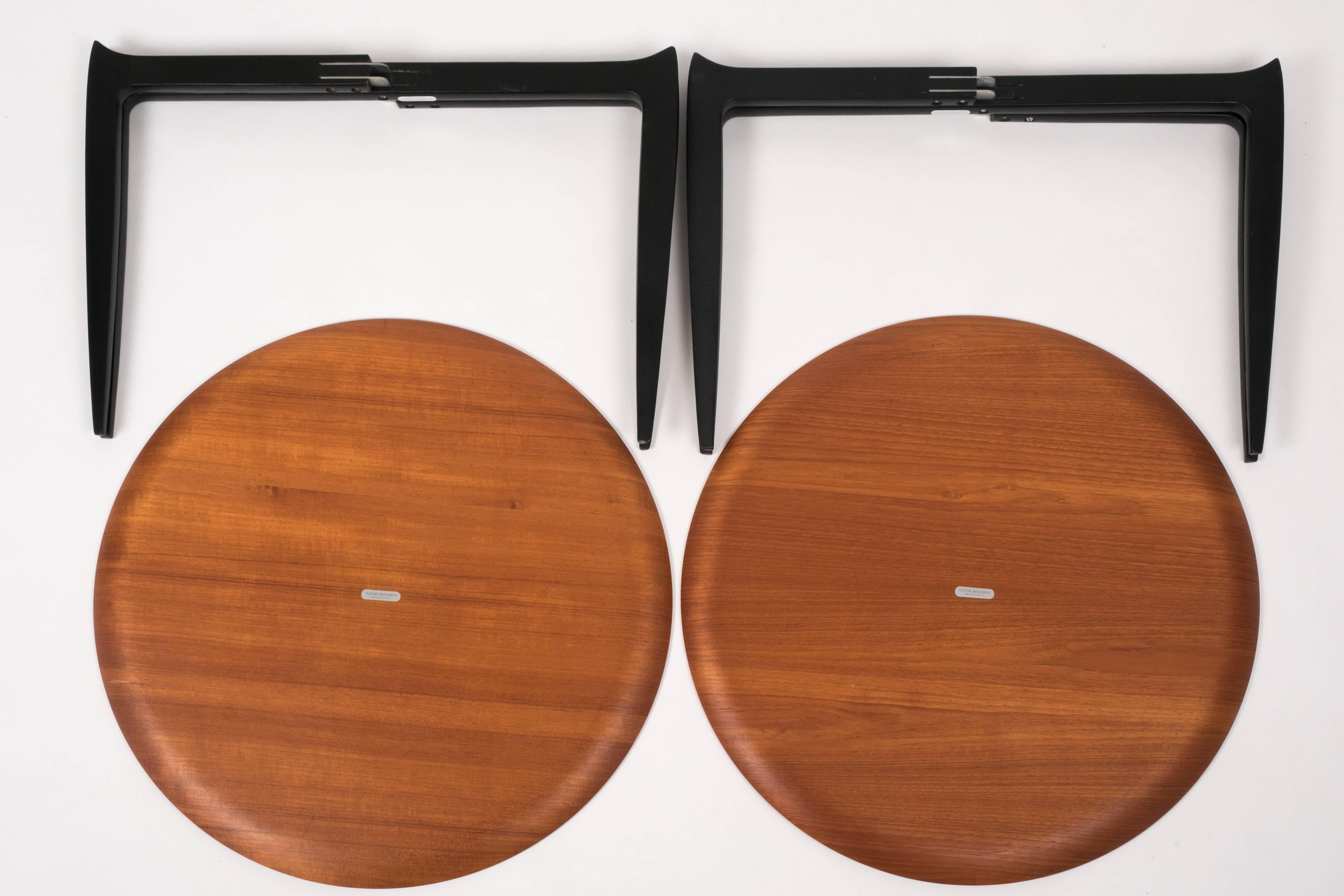 Pair of Fritz Hansen Teak Tray Tables with Ebonized Frame In Excellent Condition In Los Angeles, CA