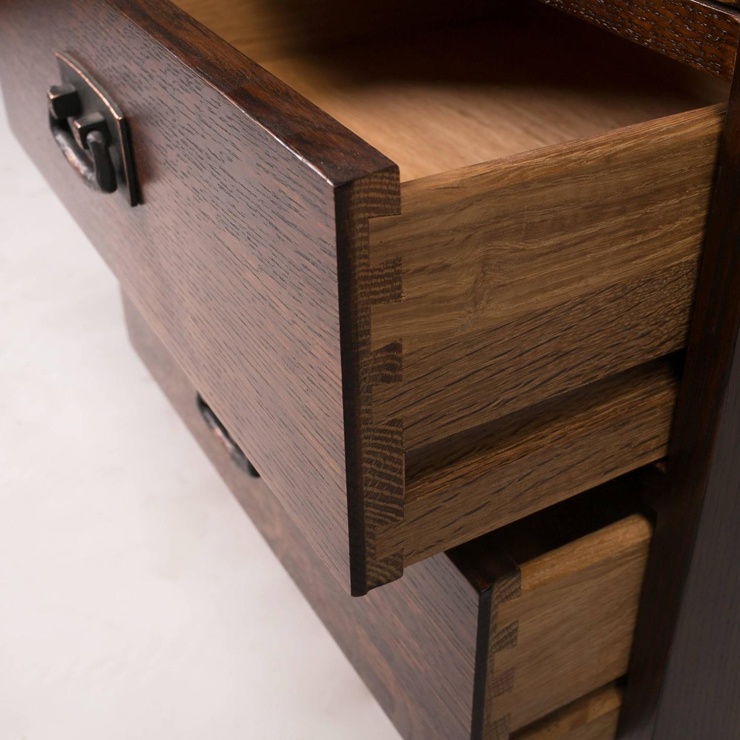 Arts and Crafts Period Jewelry Chest by Gustav Stickley For Sale at 1stdibs