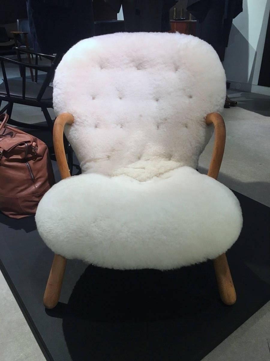 Clam Chair Philip Arctander Sheep skinn Vik Blindheim Norway Scandinavia  In Excellent Condition For Sale In Oslo, NO