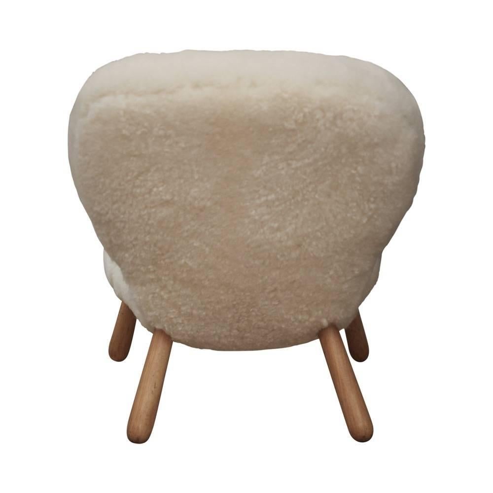 Mid-Century Modern Clam Chair Philip Arctander Sheep skinn Vik Blindheim Norway Scandinavia  For Sale