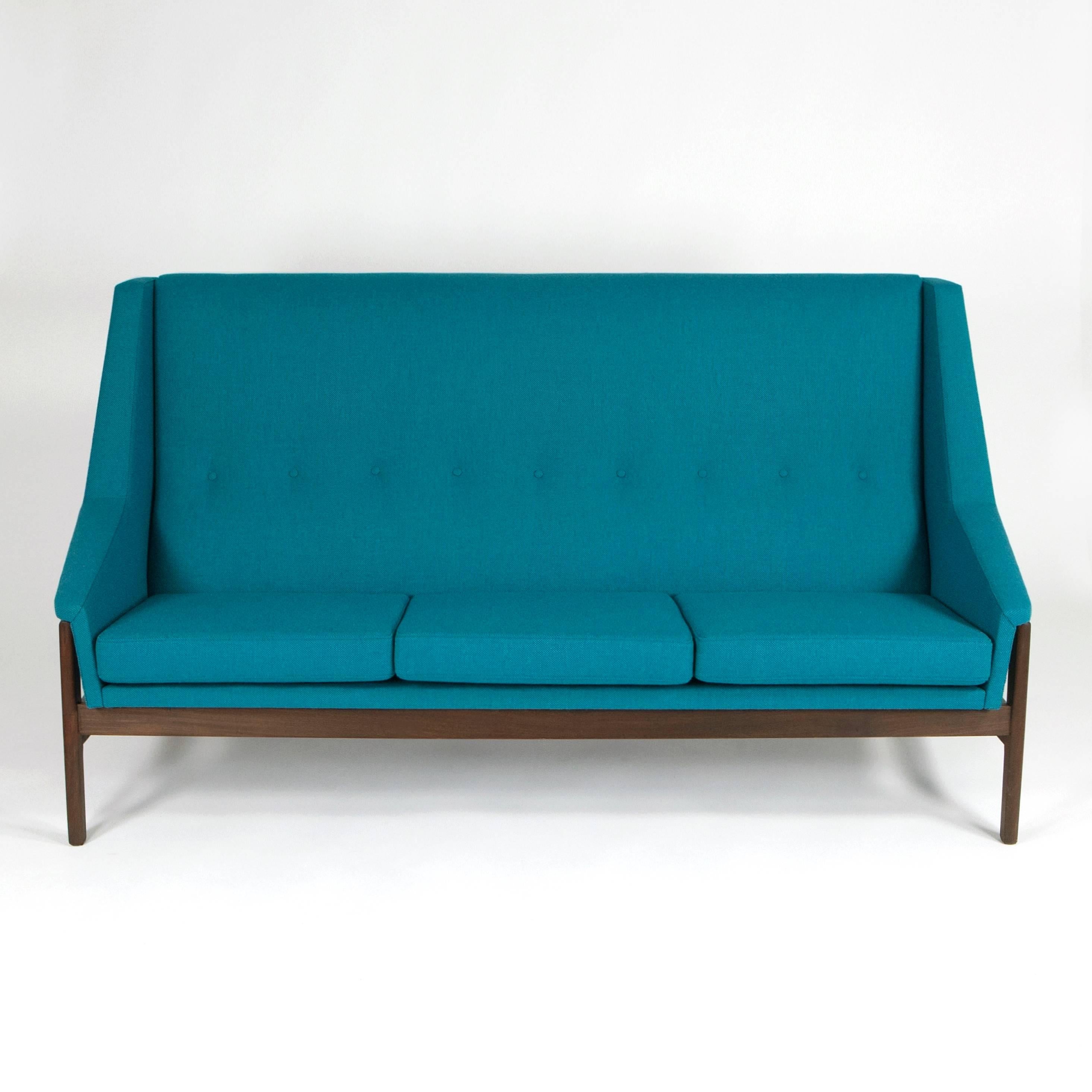 Hovmand Olsen Teak Lounge Sofa Danish Mid-Century Design, 1960s 1