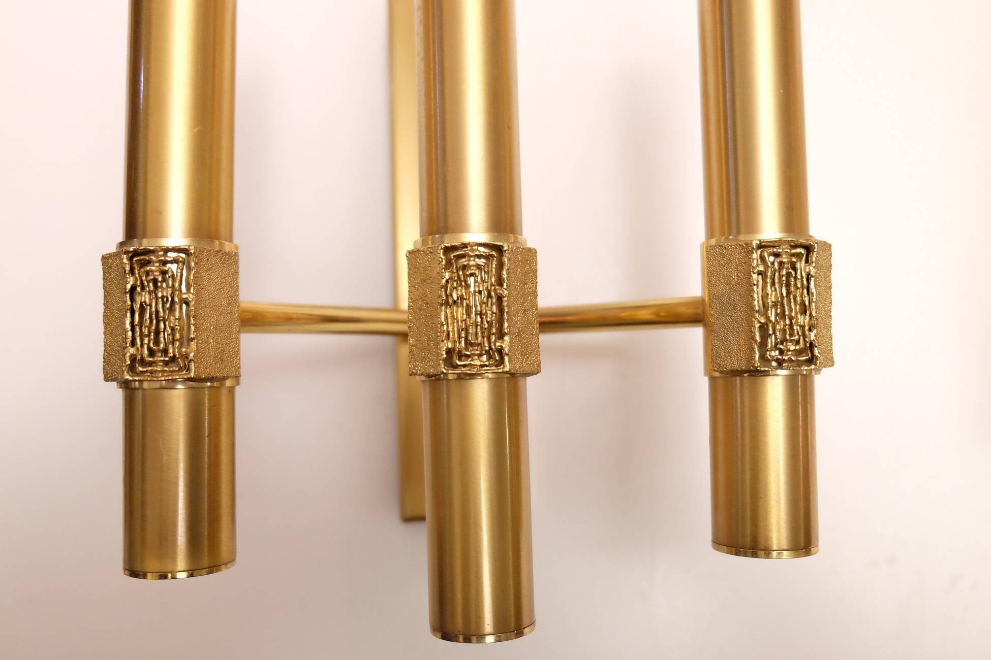Angelo Brotto Three Midcentury Brass Sconces Finely Decorated In Good Condition For Sale In Berlin, DE