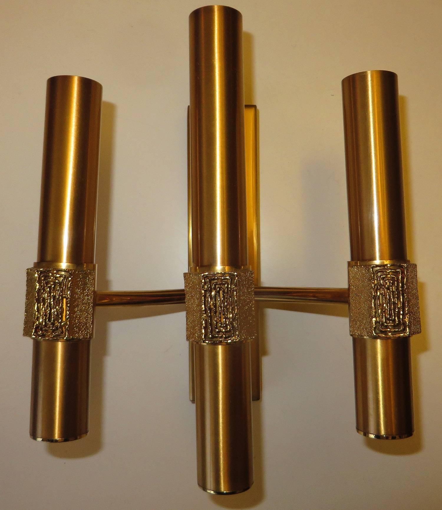 Angelo Brotto Three Midcentury Brass Sconces Finely Decorated For Sale 2