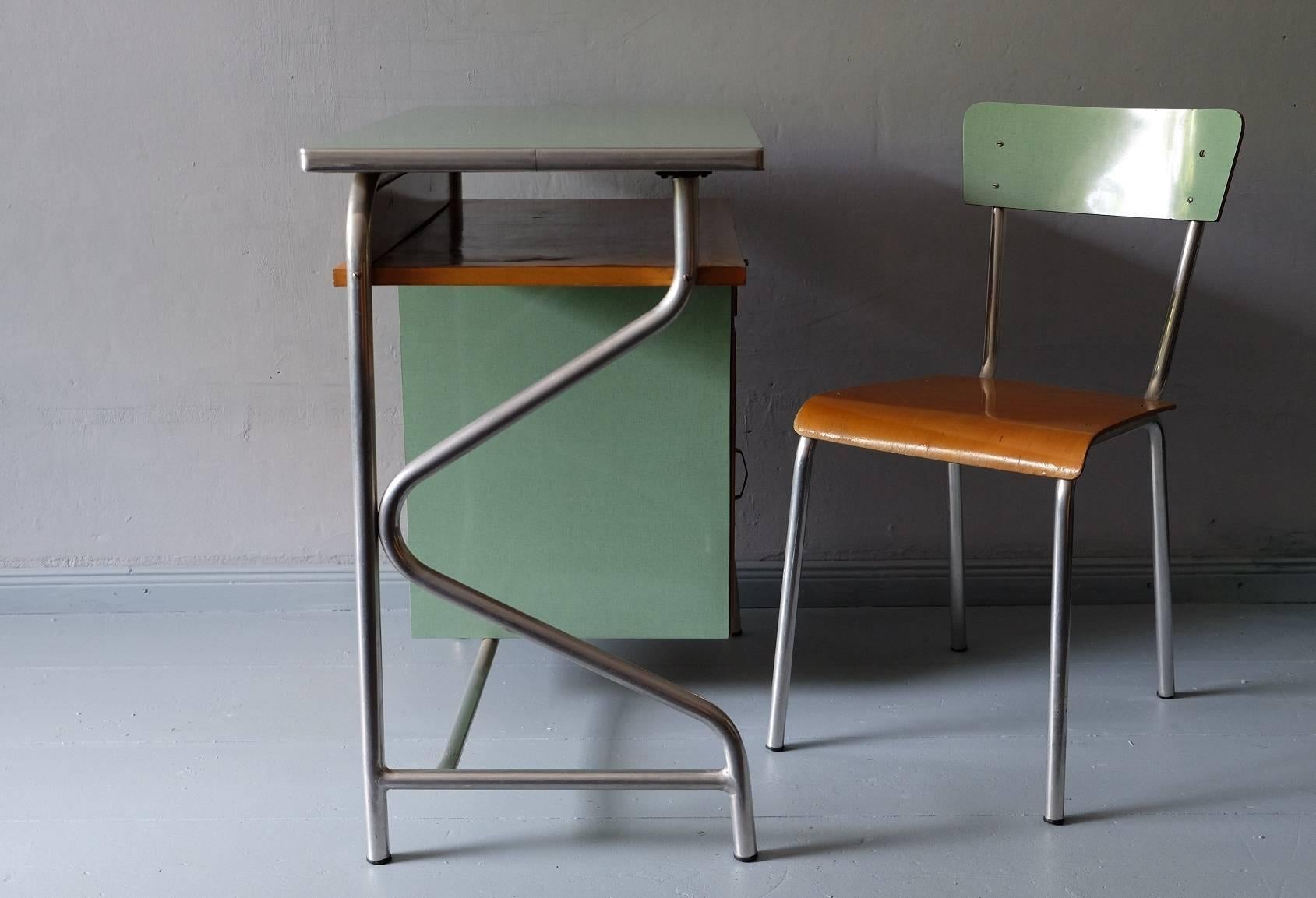 Mid-20th Century Italian Small Desk and Chair Metal and Formica, 1950s