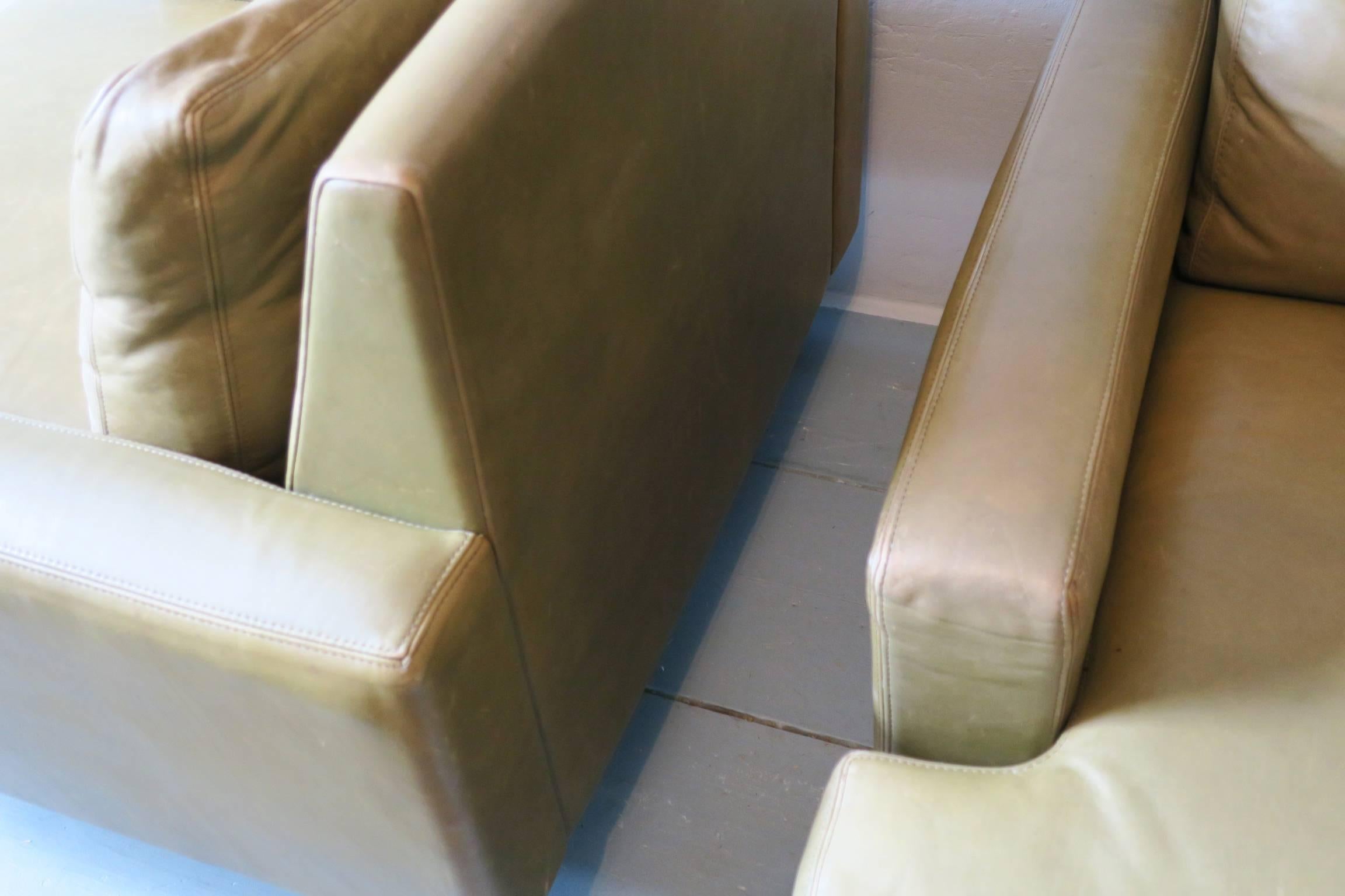20th Century Rare Pair of Pistachio Leather Lounge Chairs, 1960-1970 For Sale