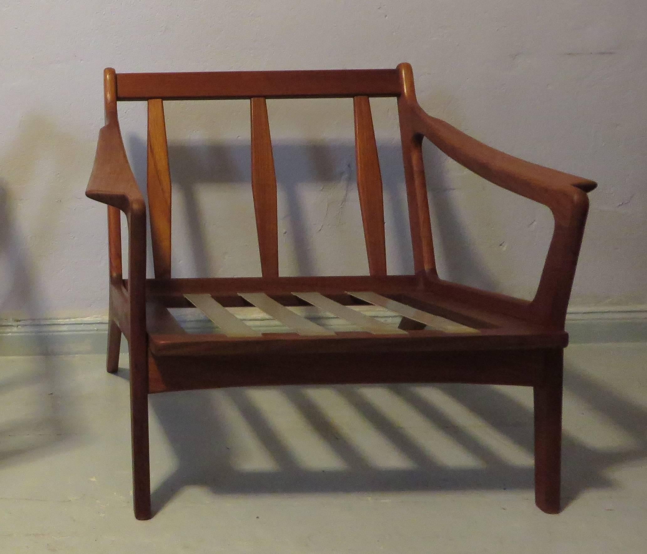 Elegant Teak Lounge Chair Striking Design, Denmark, 1960s 1