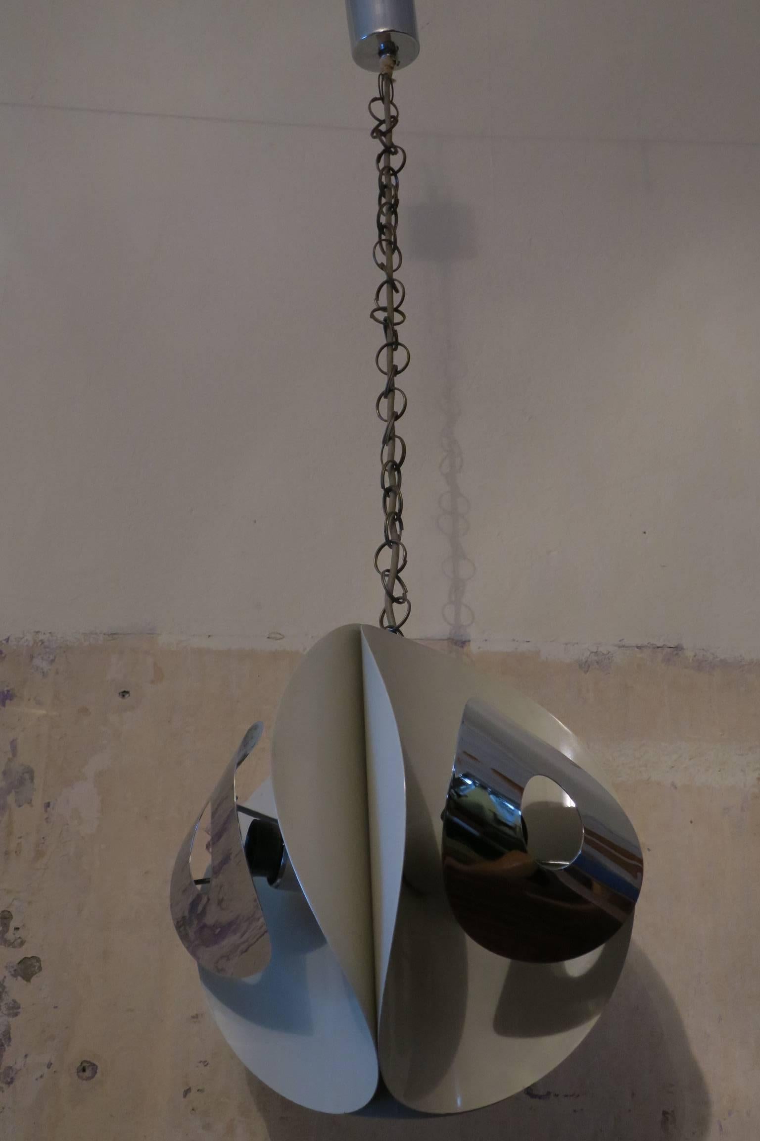 Italian Three-Light Pendant in White Metal and Chrome, Mid-Century For Sale 1