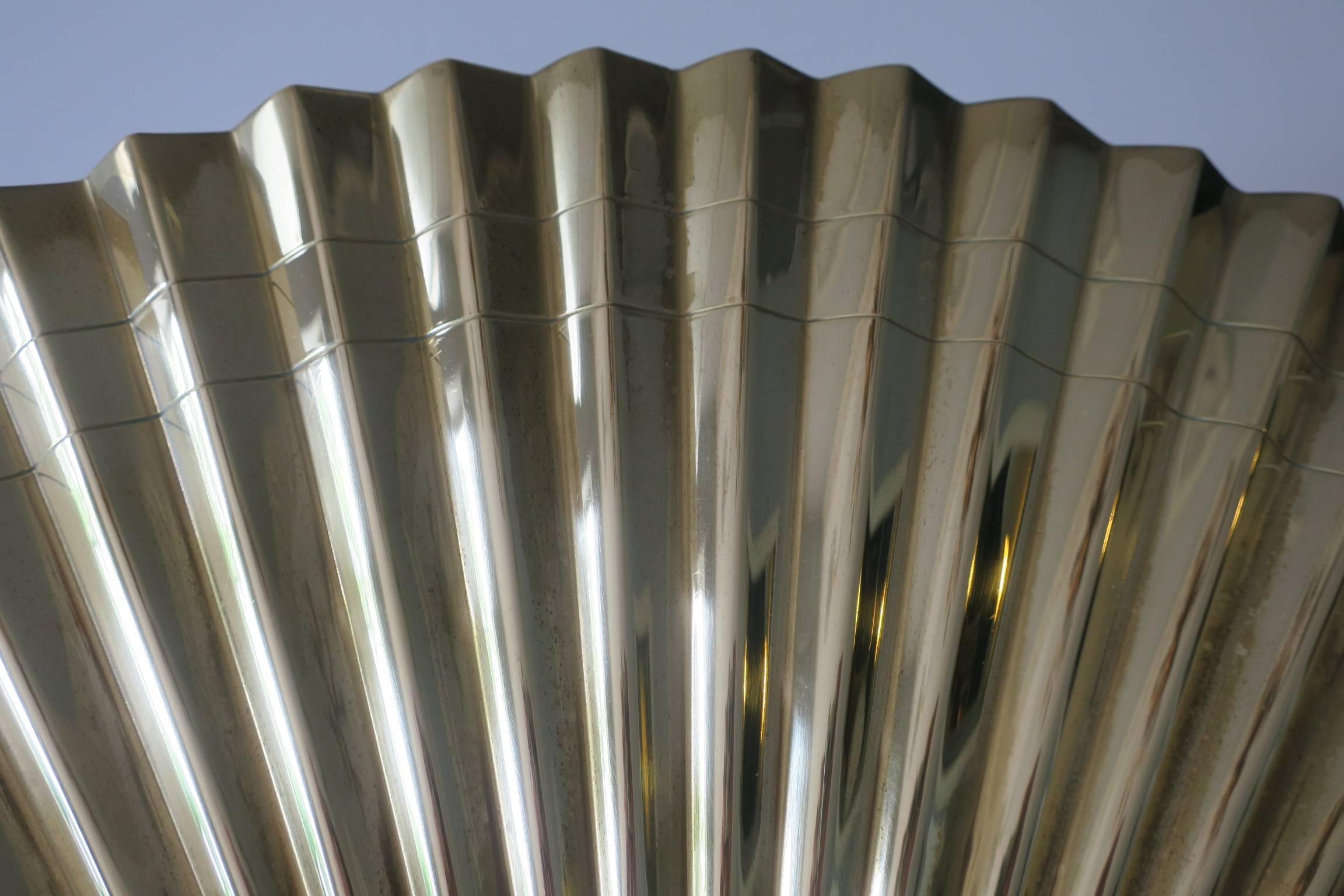 20th Century Fine Italian Brass Fan Sconce, Mid-Century For Sale