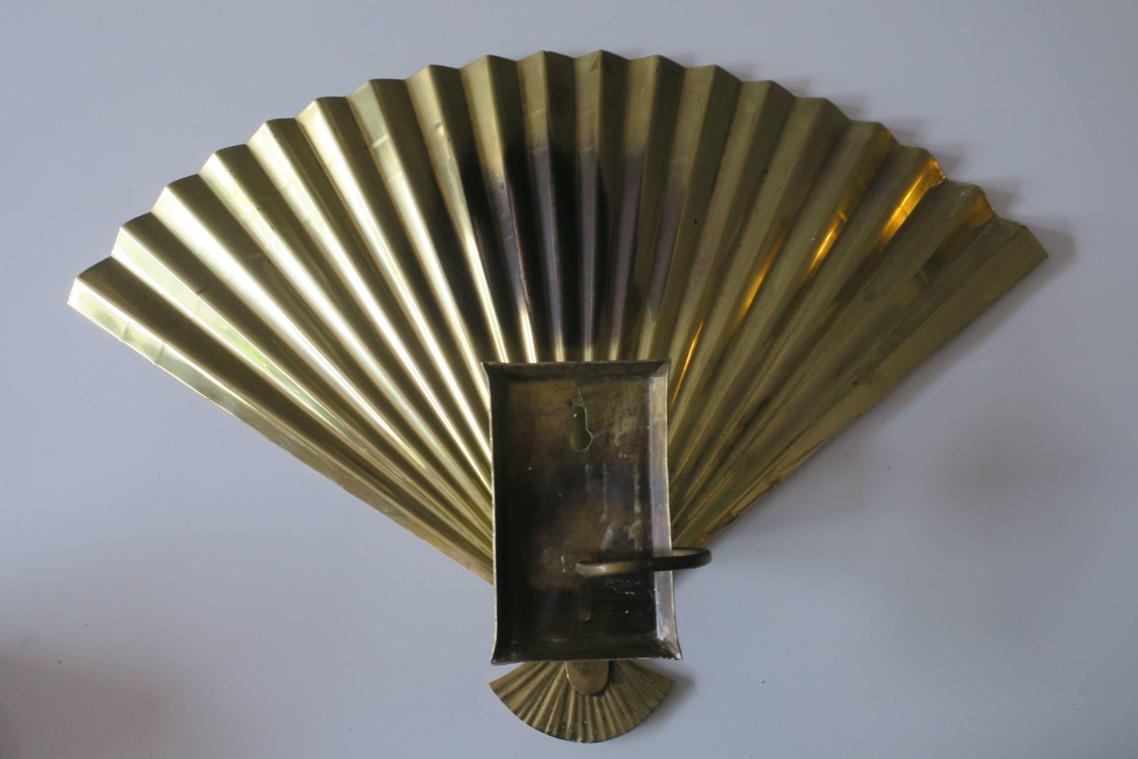Fine Italian Brass Fan Sconce, Mid-Century For Sale 5