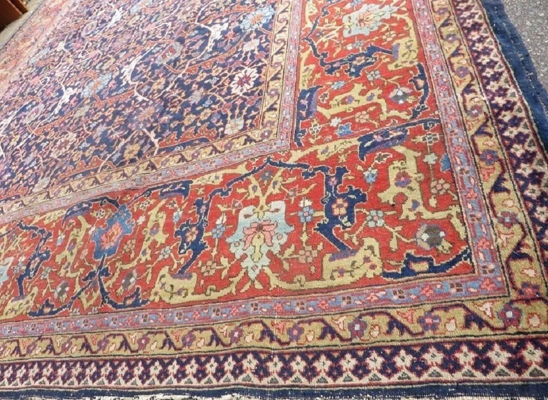 Antique Tabriz Carpet, Wide Border In Good Condition In Berlin, DE