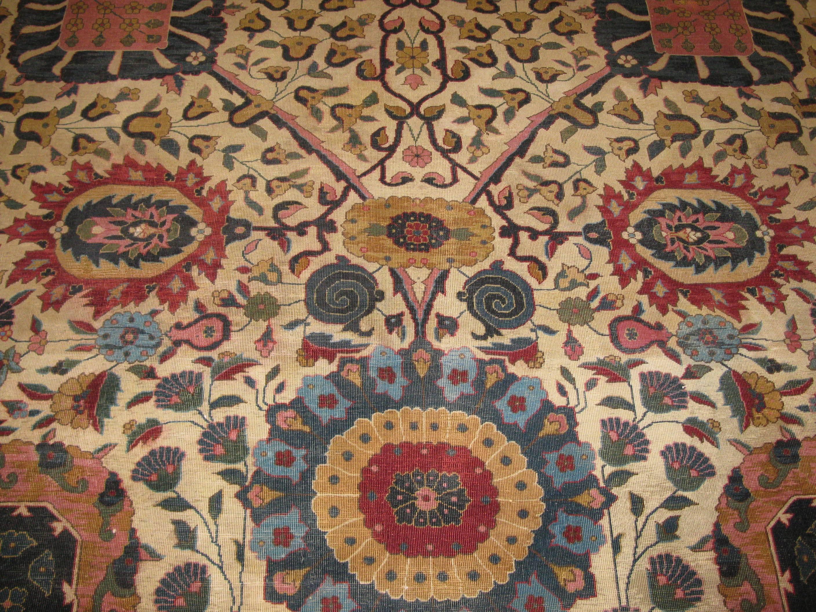 Large Palace Size Hand Knotted Wool  Antique Indian Agra Rug In Good Condition For Sale In Atlanta, GA