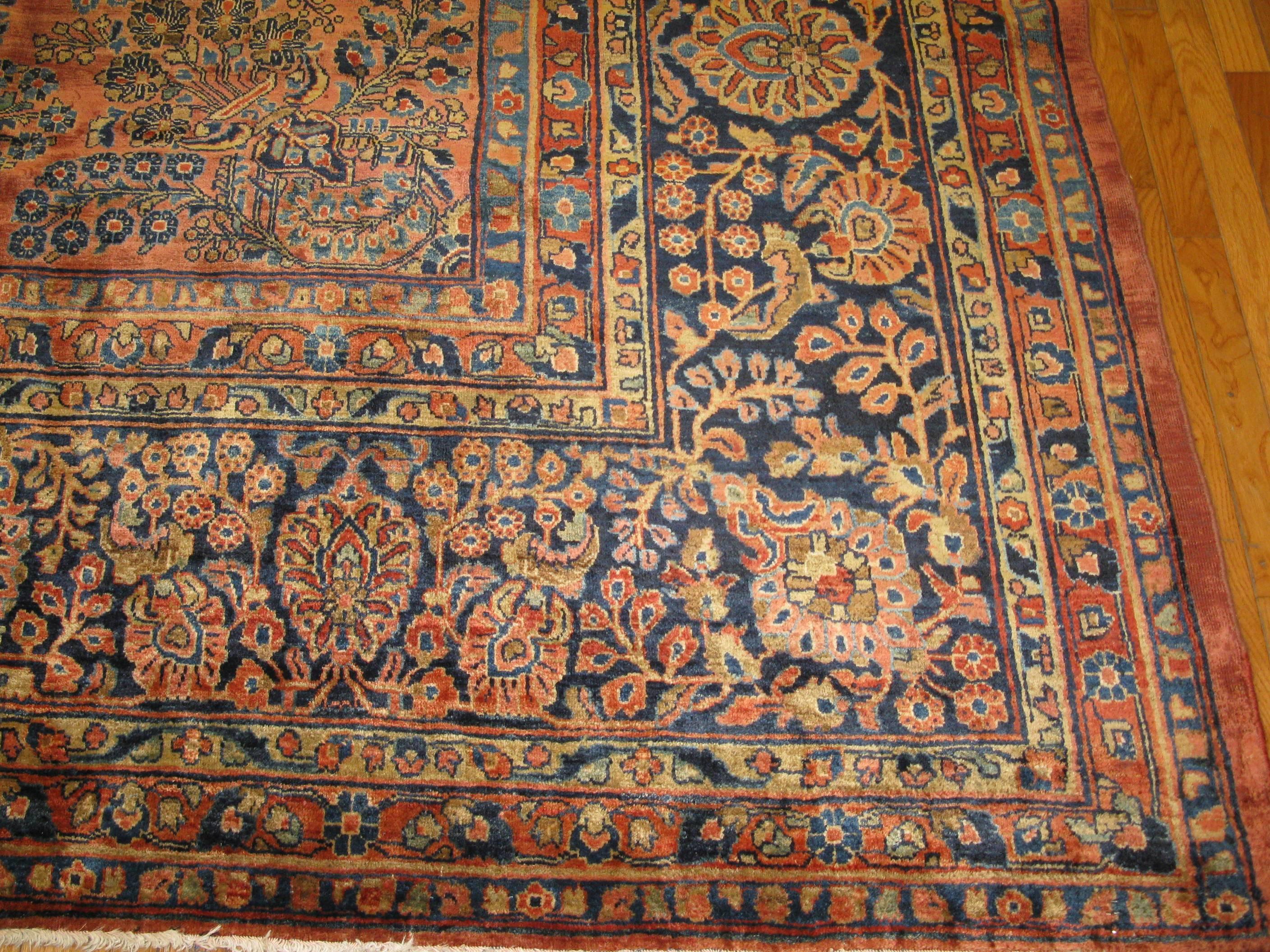 Large Antique Hand-Knotted Persian Sarouk Rug In Good Condition For Sale In Atlanta, GA