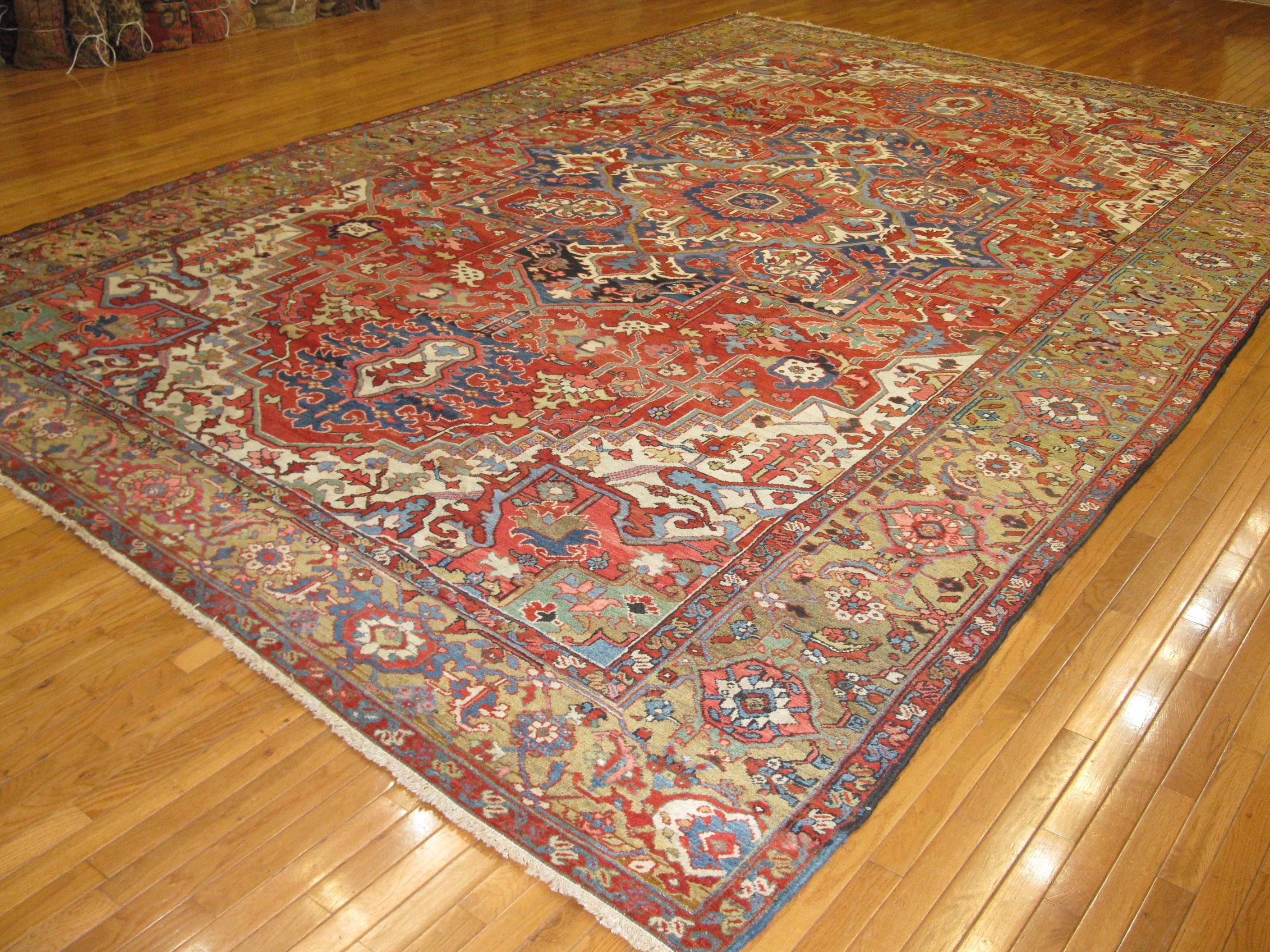 Large Antique Hand-KnottedWool Green Red Persian Heriz Rug For Sale 1