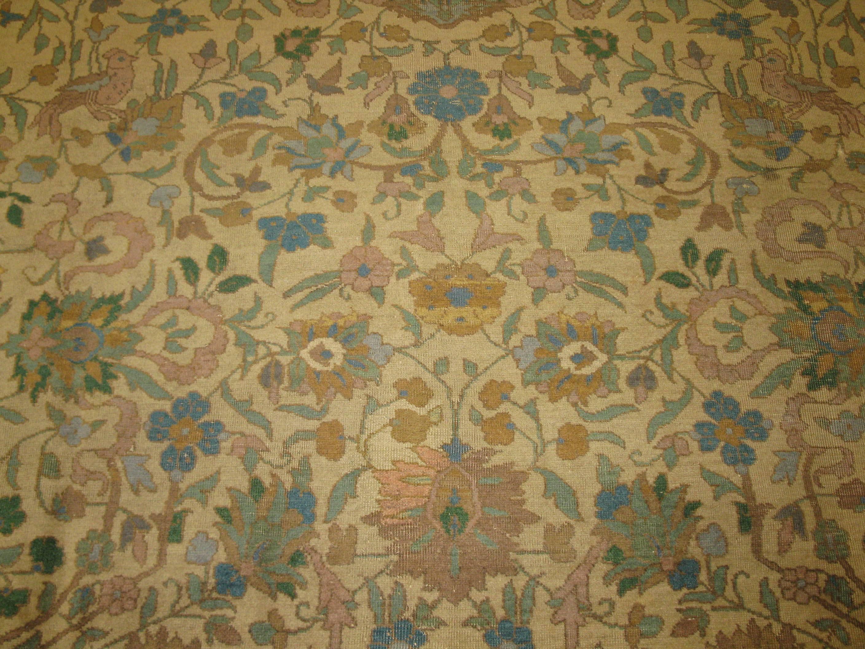 Antique Hand Knotted  Wool Gold Green Indian Agra Rug In Excellent Condition For Sale In Atlanta, GA