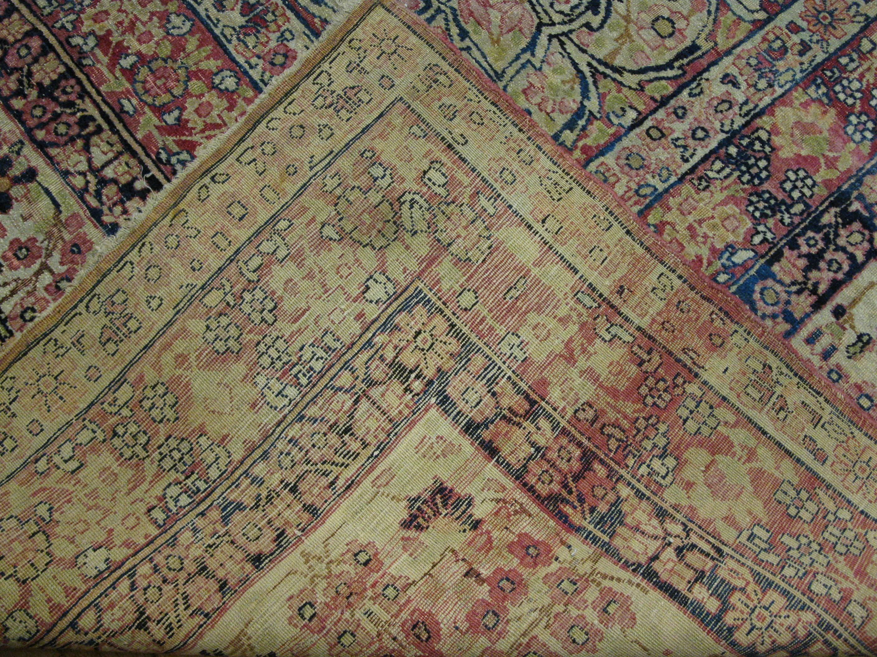 Late 19th Century Hand Knotted Wool  Antique Persian Lavar Kerman Rug In Excellent Condition For Sale In Atlanta, GA