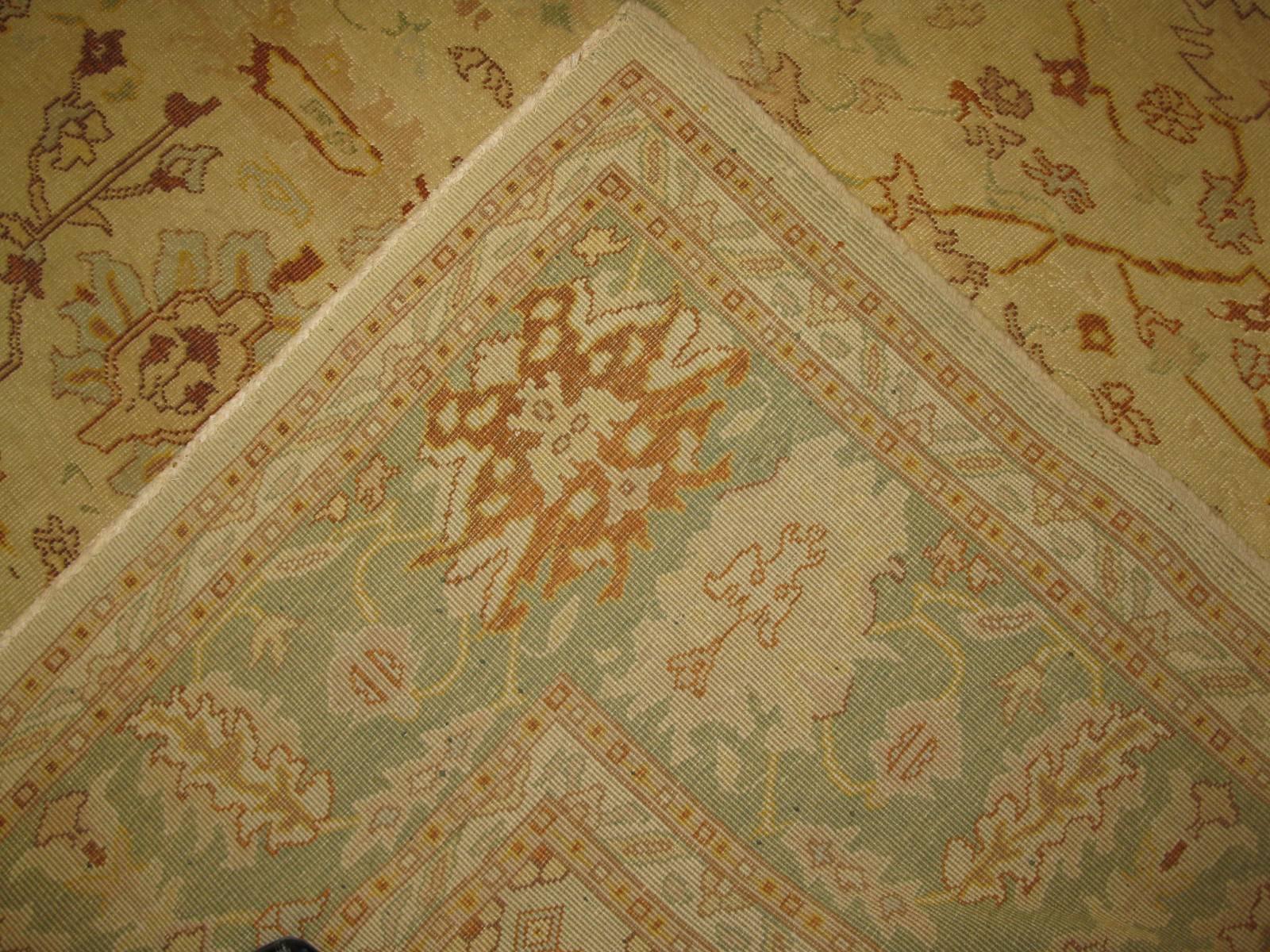 Contemporary Antique Look Hand-Knotted Agra Design Rug