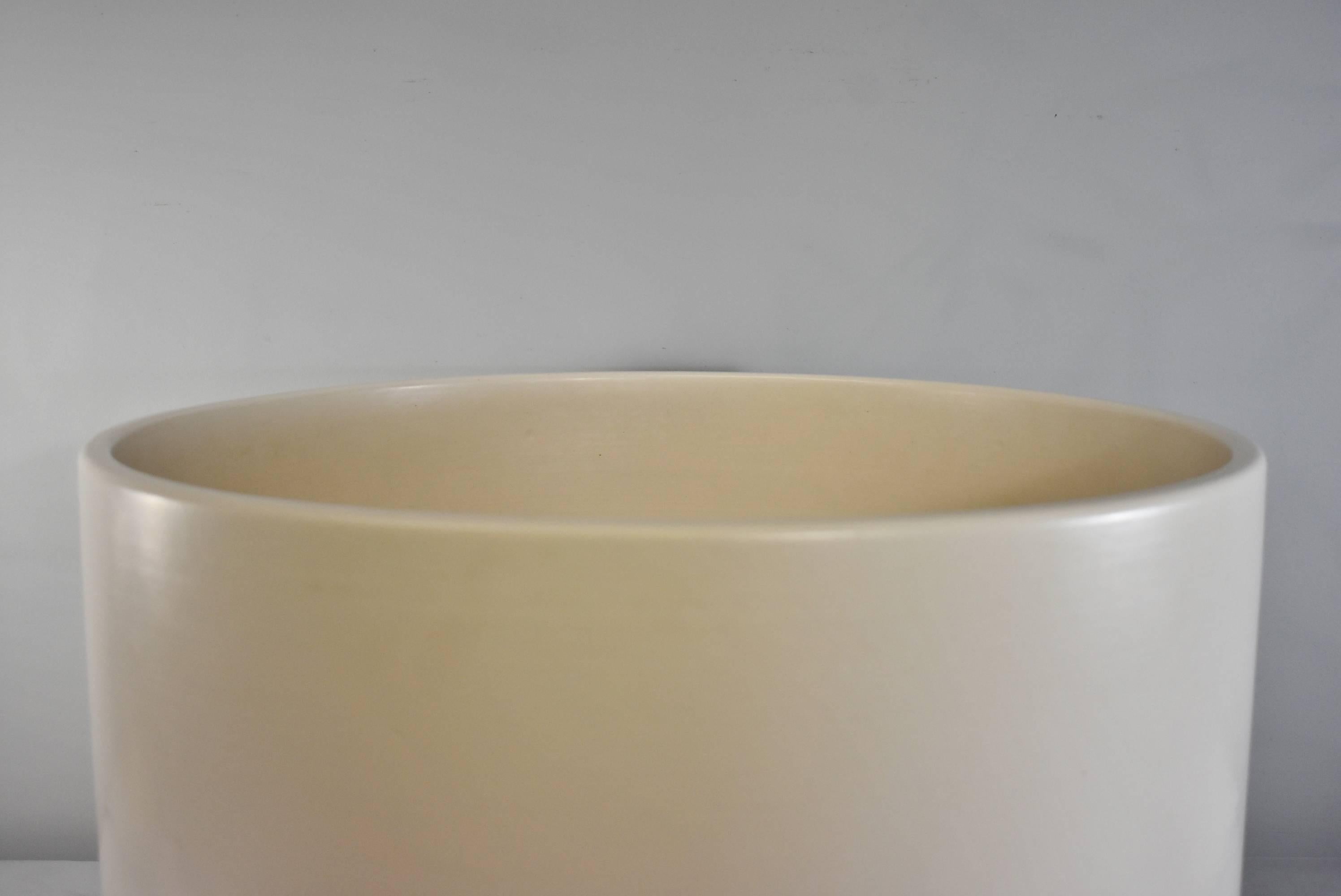 Mid-Century Modern Oversized Matte Cream Gainey Style Ceramic or Pottery Planter