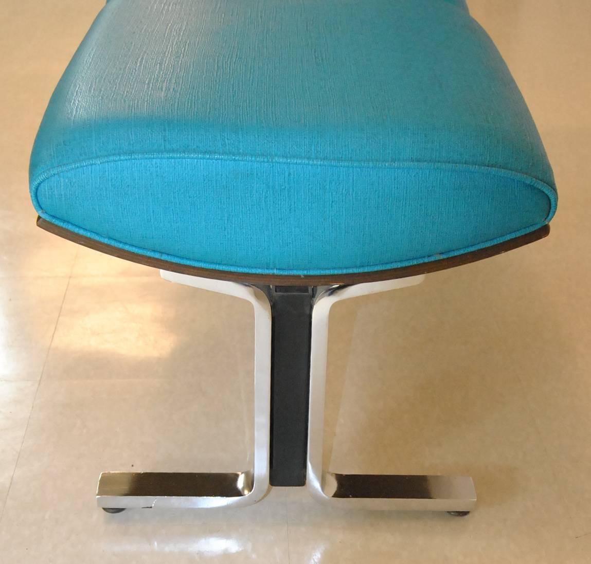 Turquoise Upholstered Bench Attributed to Thonet Steel Chrome In Good Condition In Toledo, OH