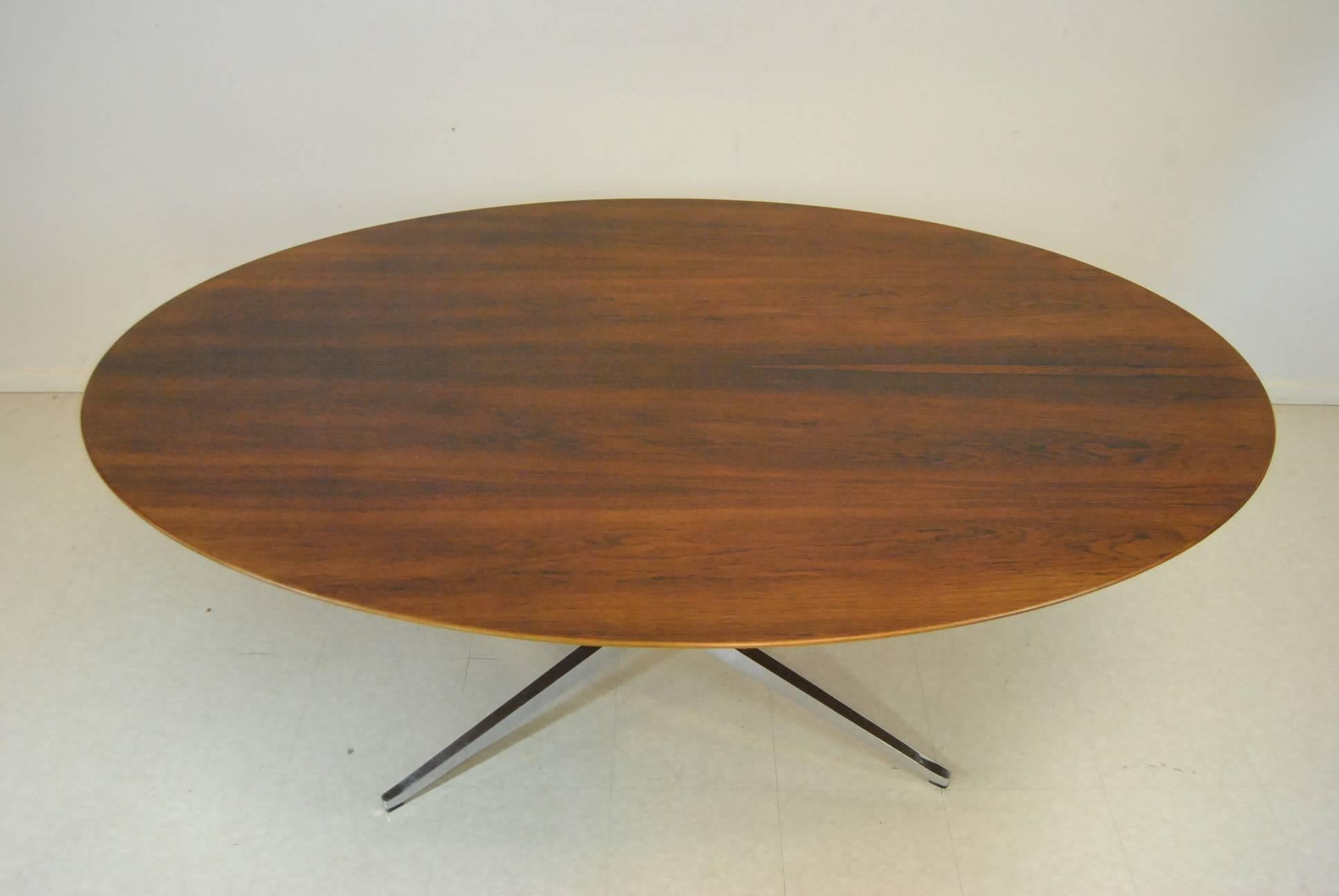 Mid-Century Modern Rosewood Oval Dining Table or Conference Table by Florence Knoll