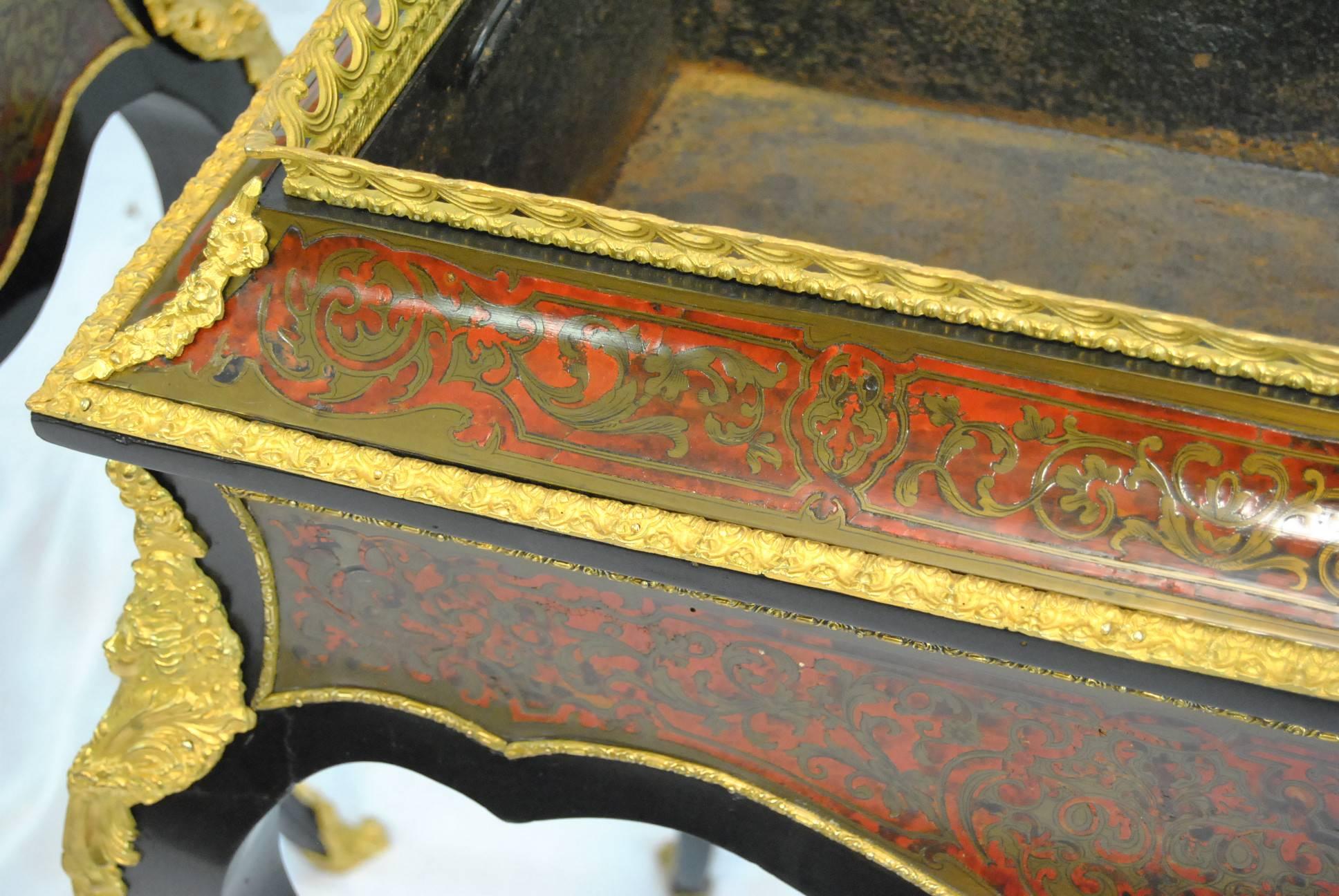 Pair of Bronze Mounted Louis XVI  French Boulle Marquetry Style Planters In Good Condition In Toledo, OH