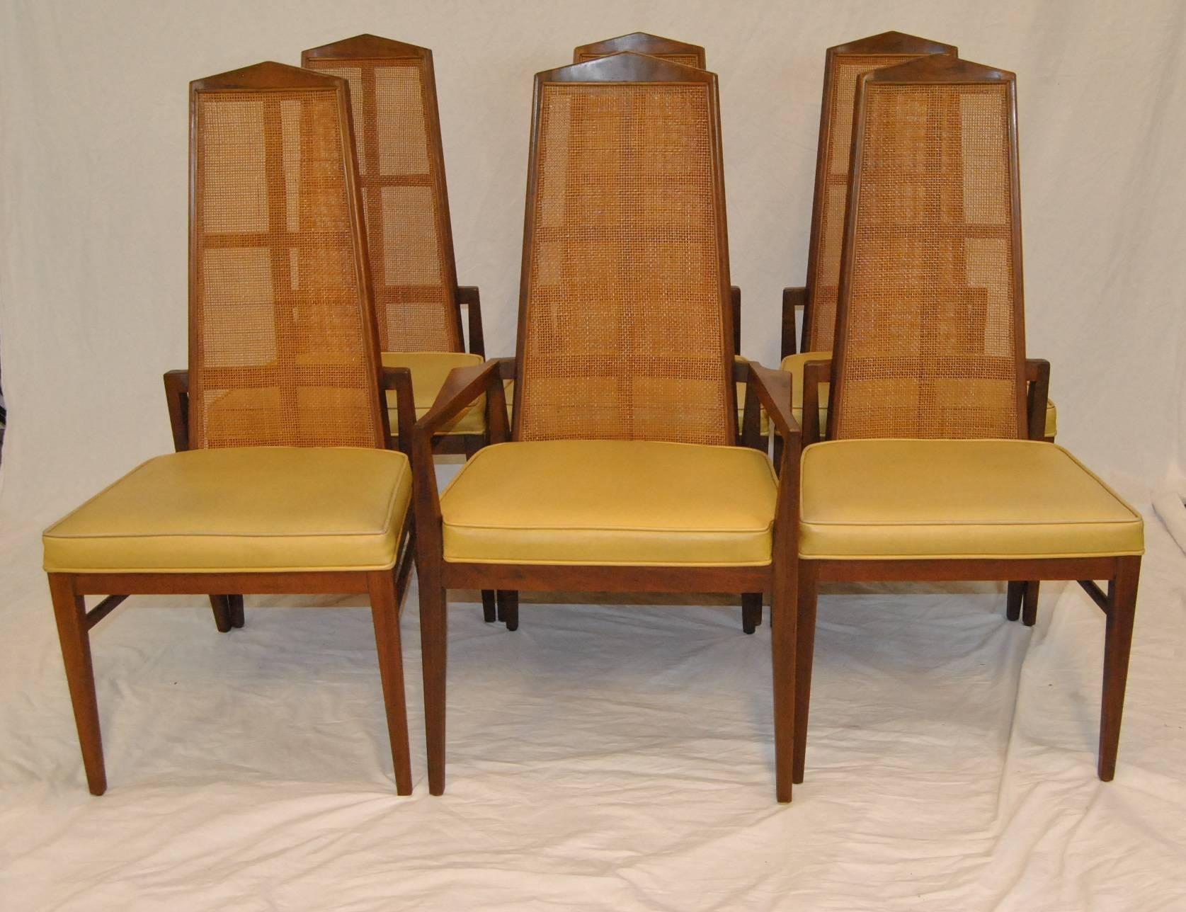 Mid-Century Modern Walnut Dining Set by Foster-McDavid In Good Condition In Toledo, OH