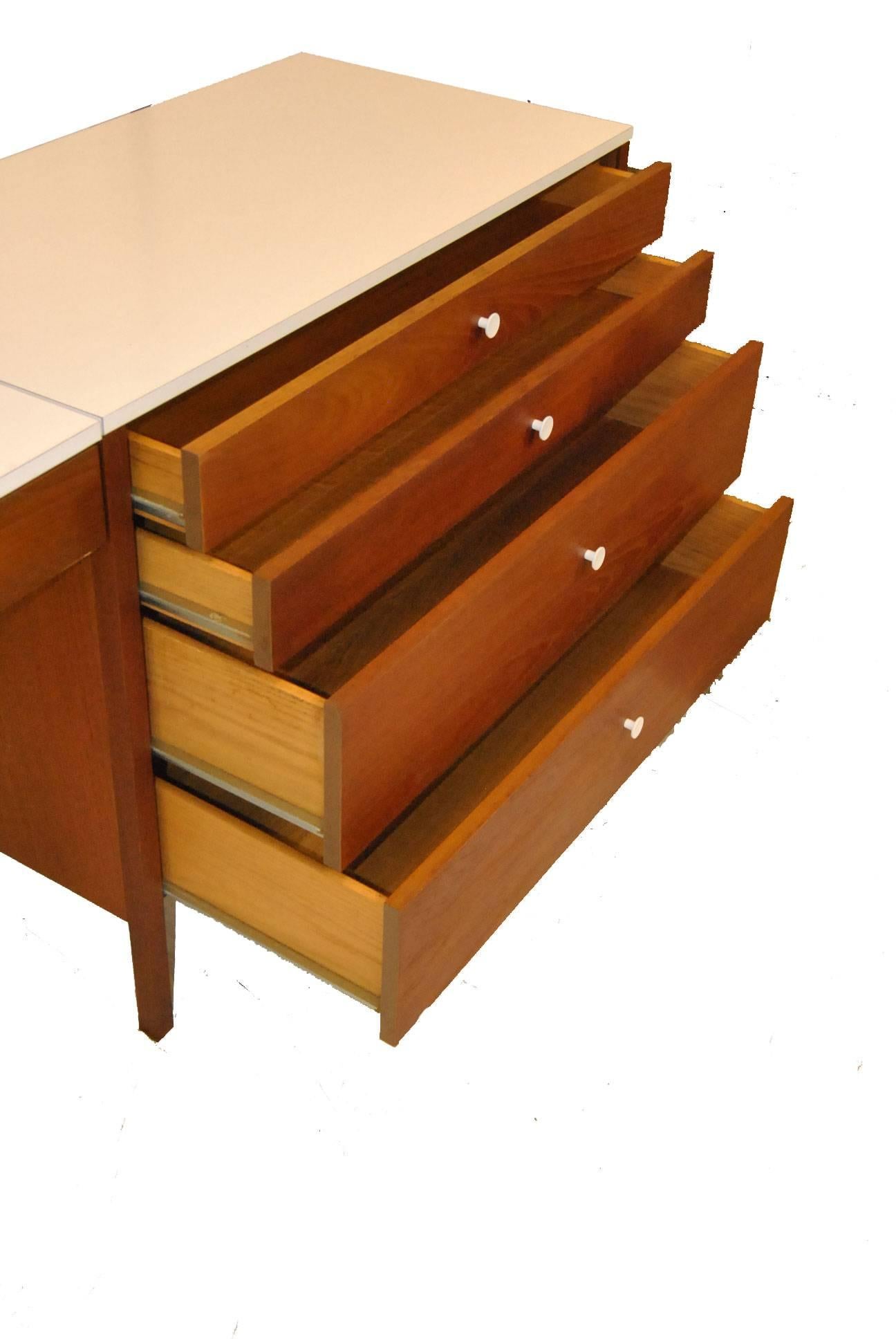 Florence Knoll Walnut Modern Three-Piece Dresser and Desk/Vanity Set 2