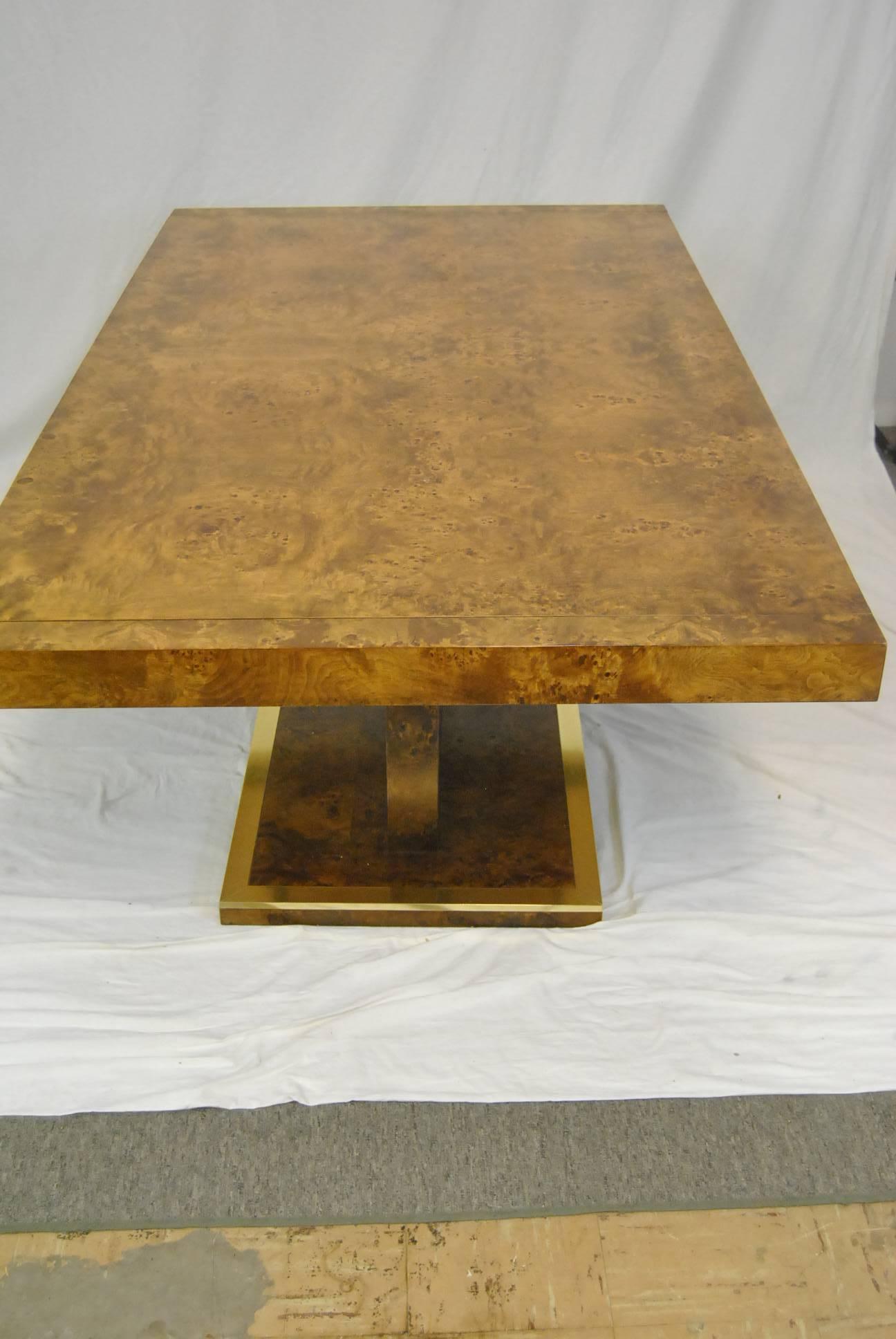 Thomasville Burled Elm Entry or Center Table, circa 1970s Brass Detail 1