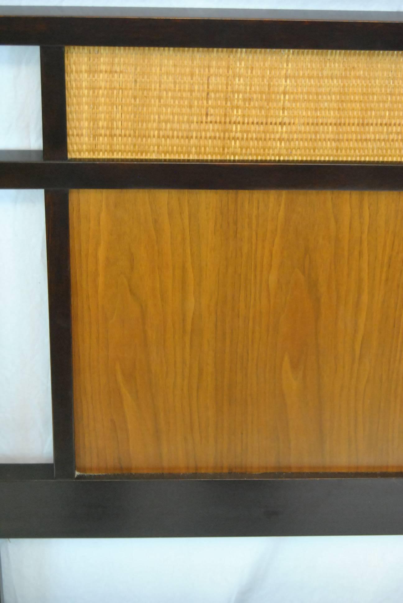 Dunbar King-Size Headboard Edward Wormley Walnut Cane Panels In Good Condition In Toledo, OH
