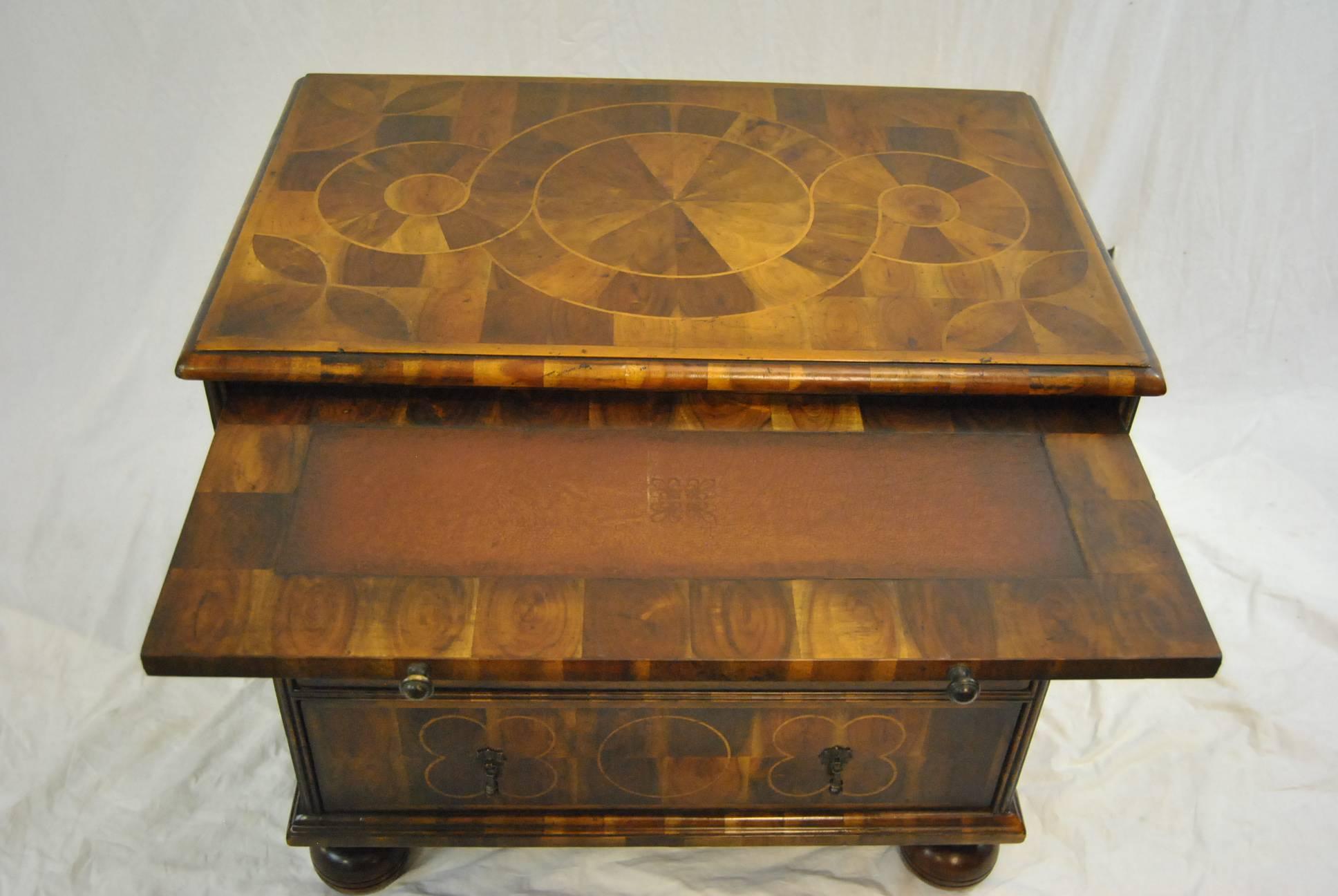 20th Century Theodore Alexander Oyster Walnut Inlaid Four-Drawer Bachelor's Chest